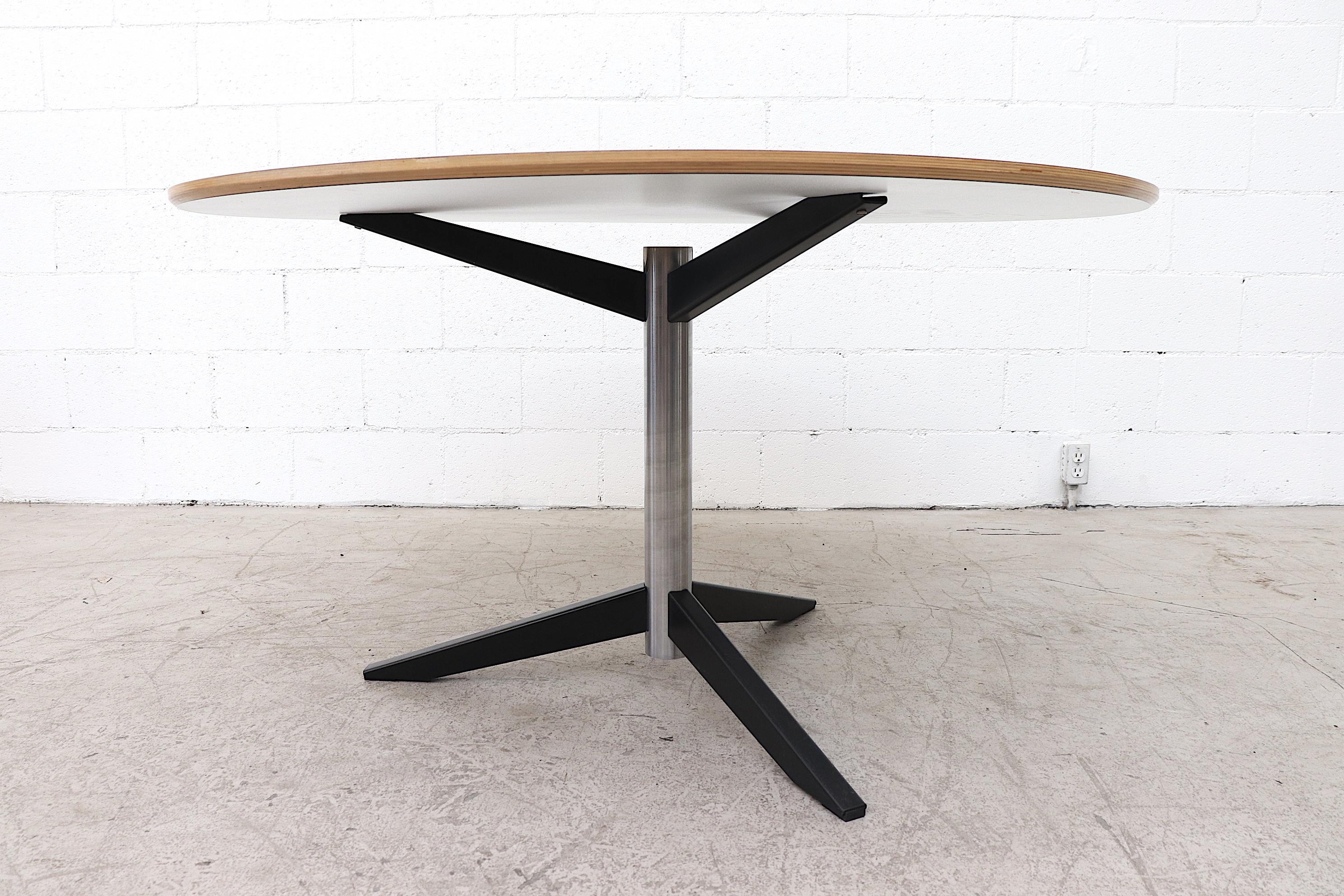 Mid-Century Modern Model TE06 Dining Table by Martin Visser for 't Spectrum