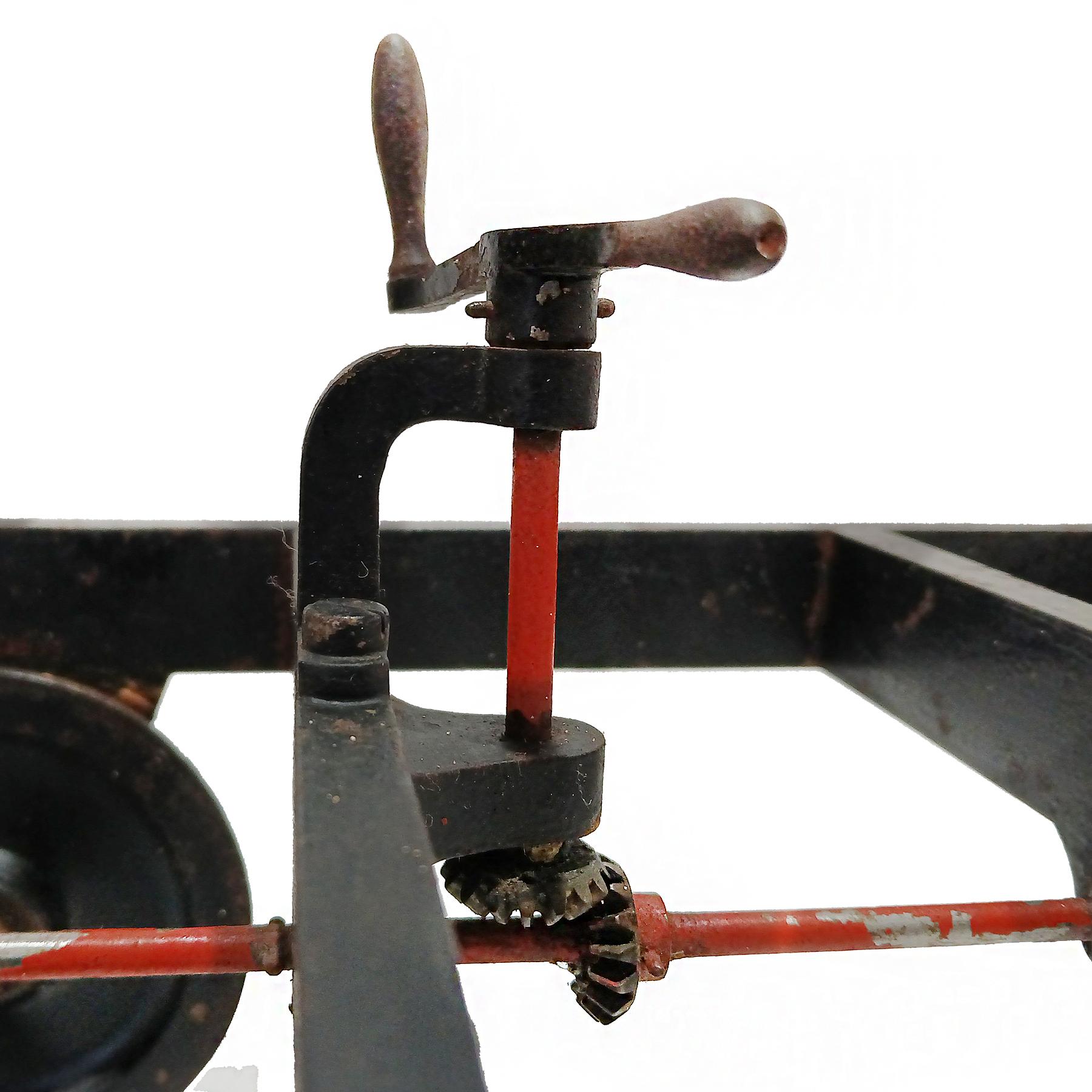 Pequeño chasis de maqueta de tren de principios del siglo XX Hecho a mano en venta