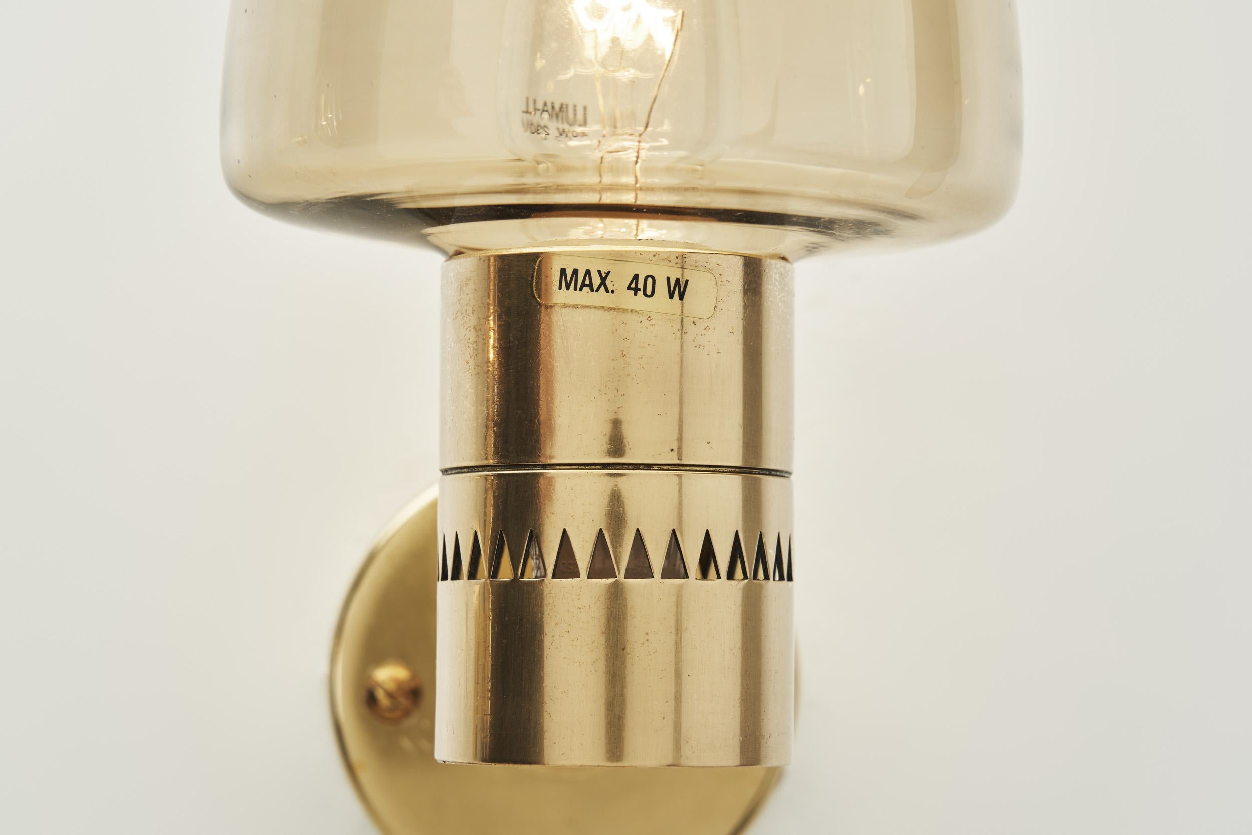 Lampe murale en laiton modèle V-220 de Hans-Agne Jakobsson, Suède, années 1960 en vente 5