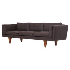 Model V11 sofa by Illum Wikkelsø