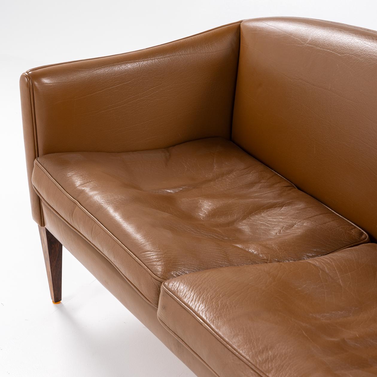 Patinated Model V12 sofa by Illum Wikkelsø For Sale