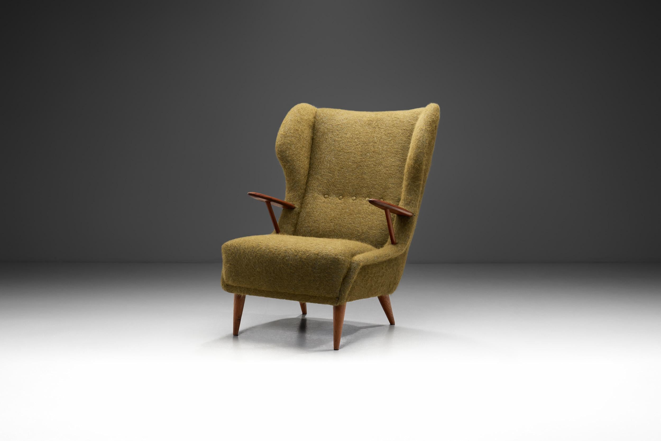 During the 1950s, Danish designers led the way in furniture design, with Danish mid-century seating pieces to this day being some of the most iconic of their time.

This armchair embodies the characteristics and ethos of its period. Georg Thams