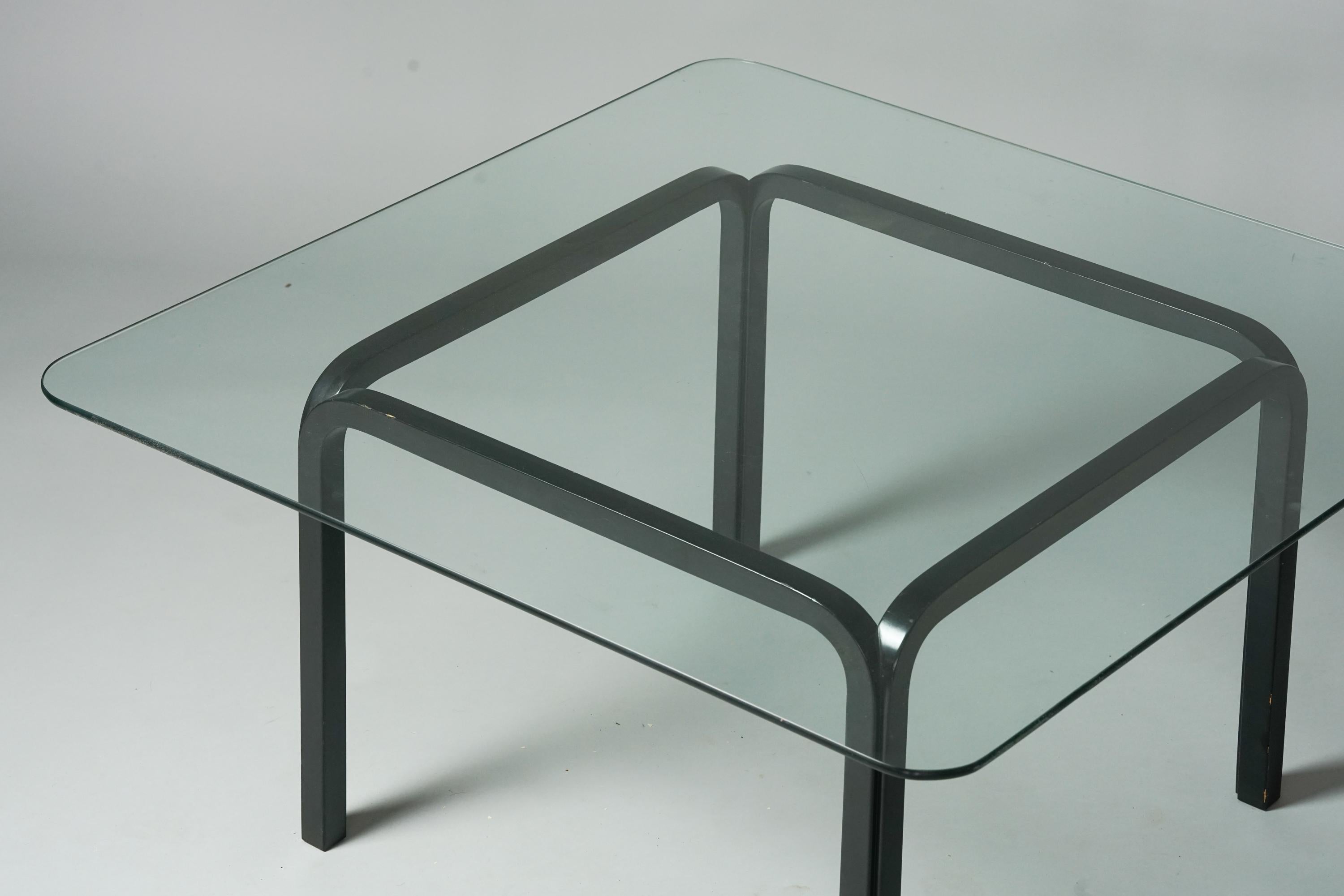 Scandinavian Modern Model Y805B Glass Coffee Table, Alvar Aalto, Artek, 1970s