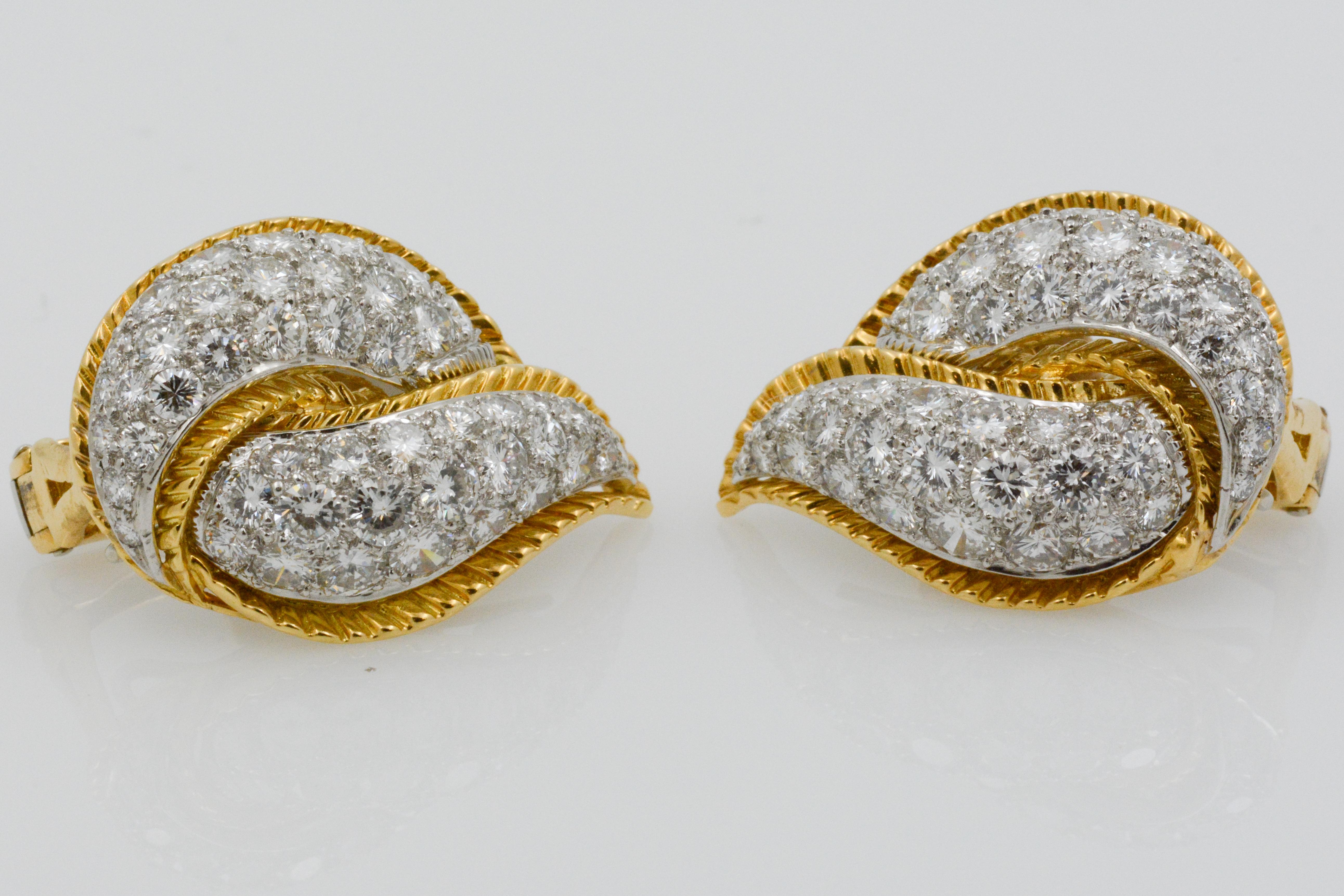 Modele Sterle 5.25 Carat Diamond 18 Karat Yellow Gold Leaf Earrings 8
