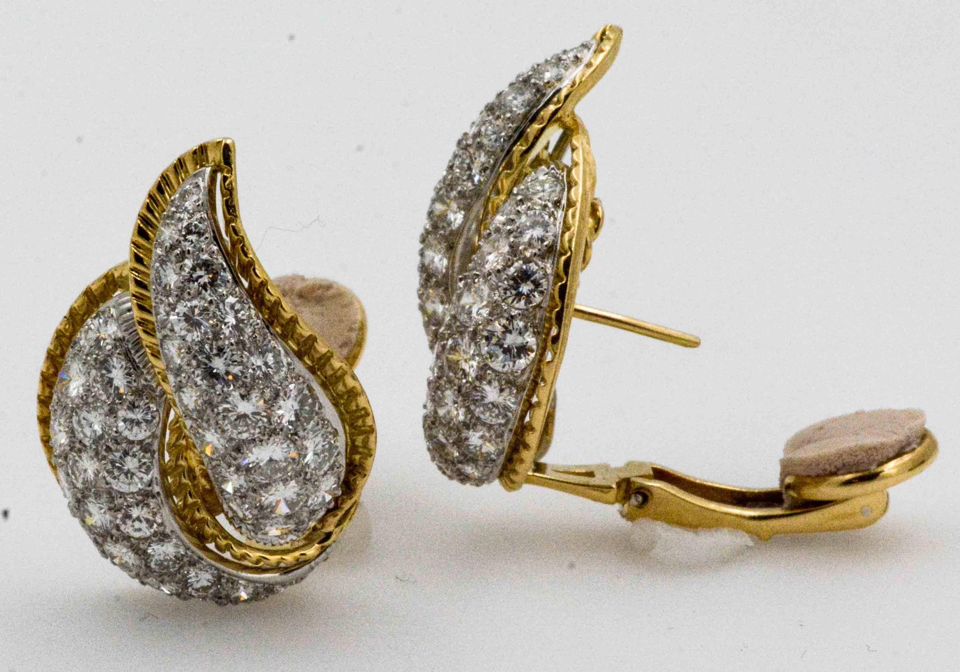 Men's Modele Sterle 5.25 Carat Diamond 18 Karat Yellow Gold Leaf Earrings