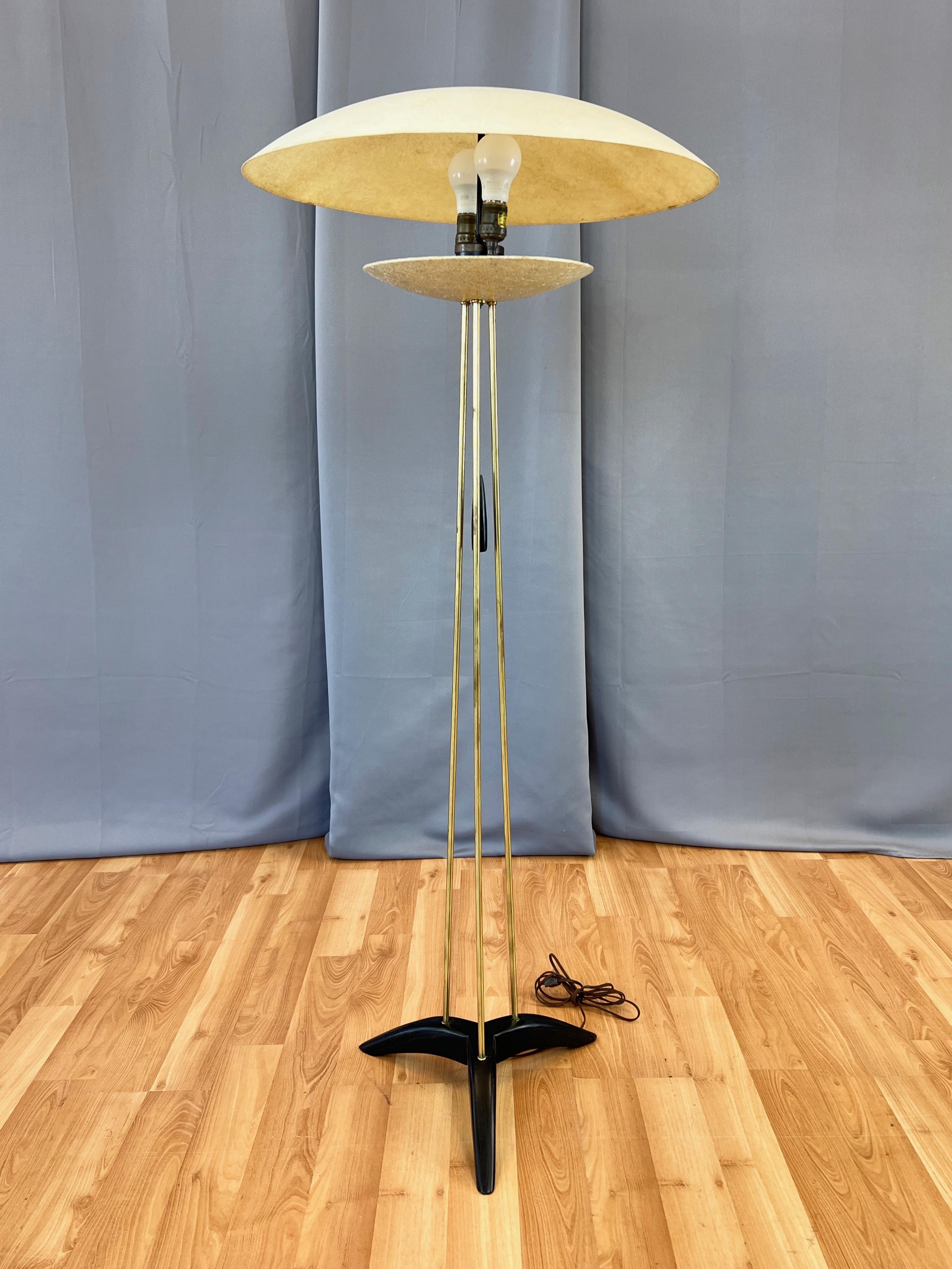 Modeline Tripod Floor Lamp with Fiberglass Saucer Shades, Brass, and Wood, 1950s 6
