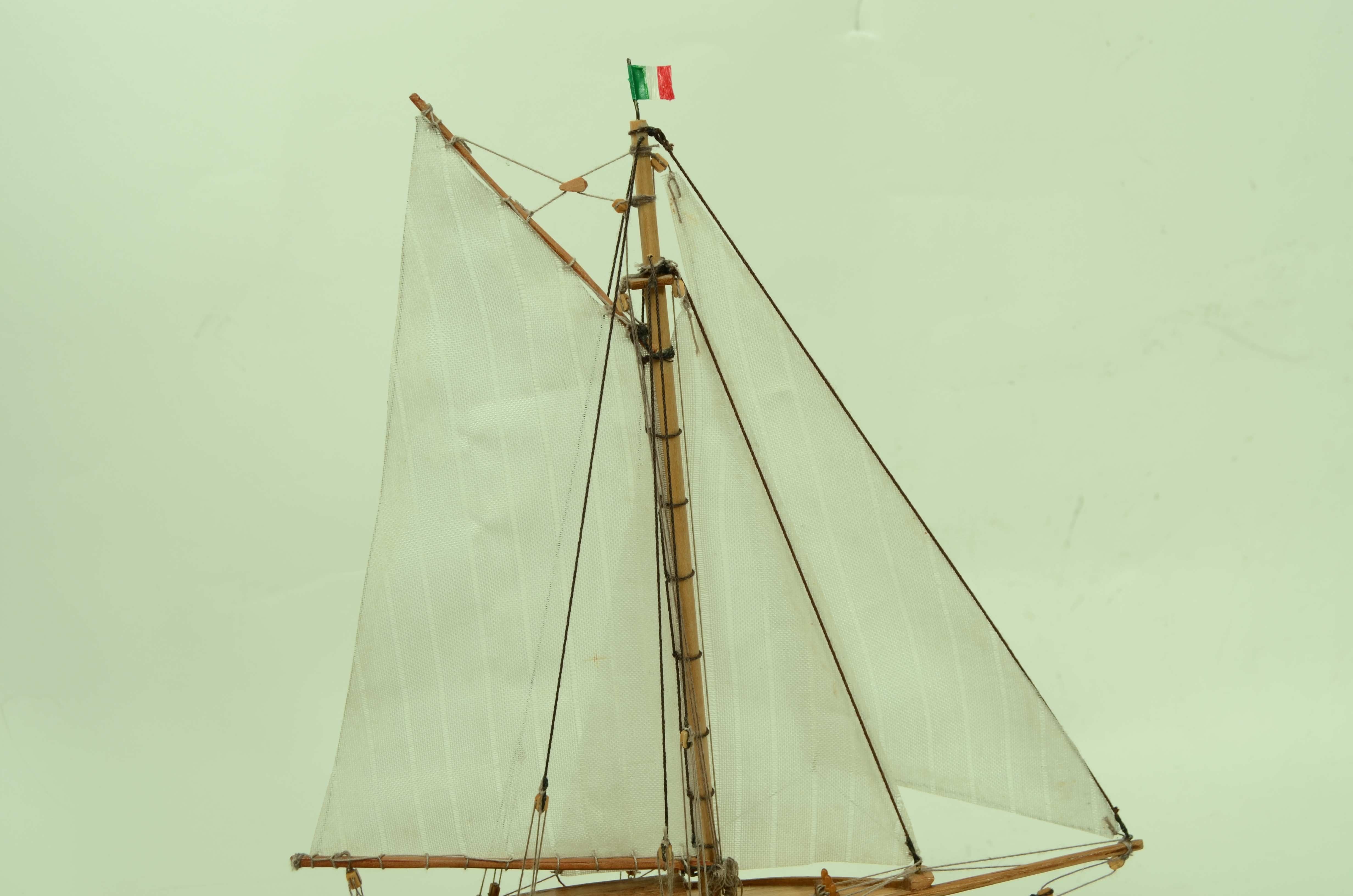 Modellino del Cutter Aurico Sorella del 1858 restaurato nel 1990 da Sciarelli For Sale 4