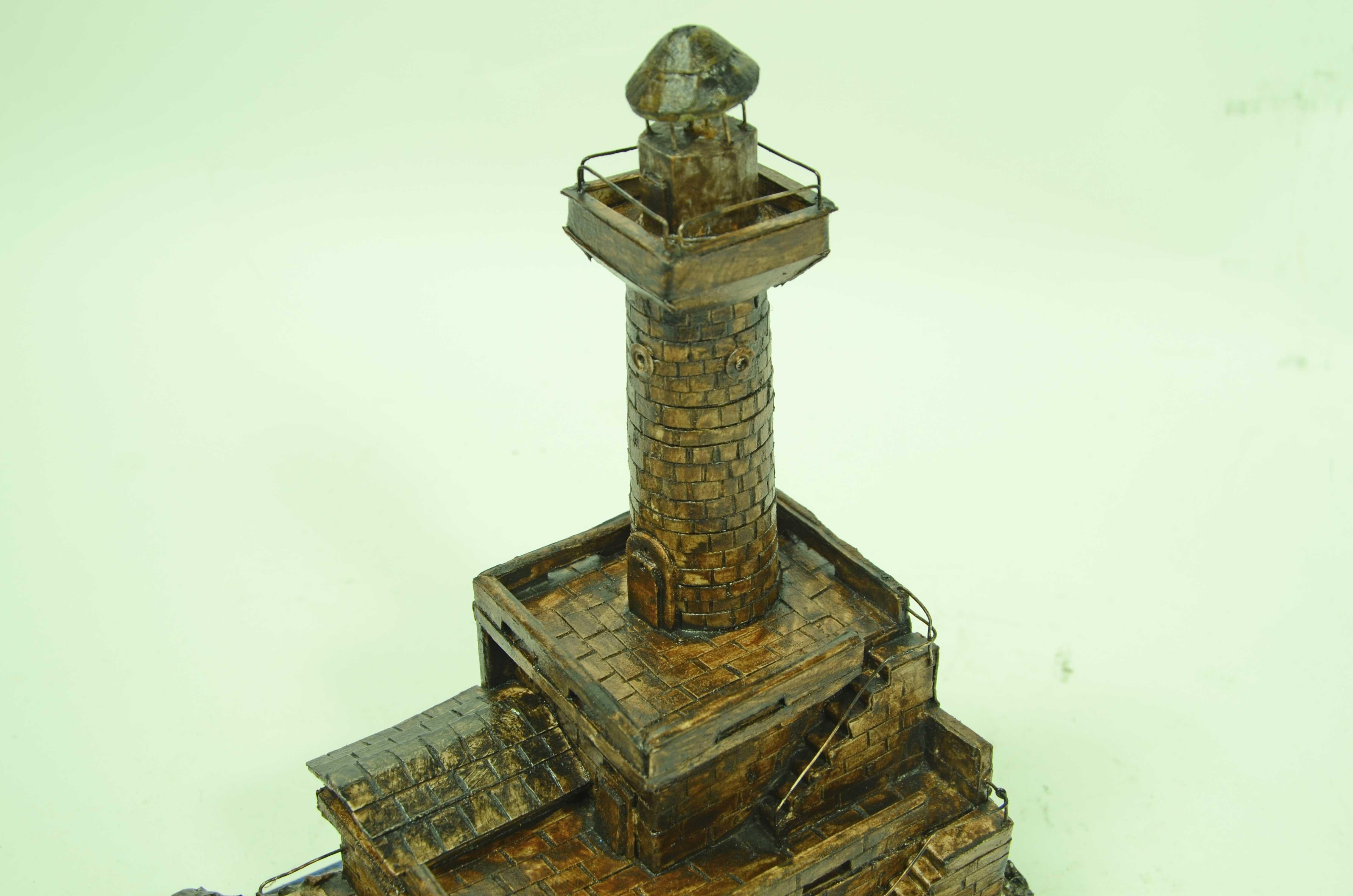 Faro-Modell, hergestellt in den fünfziger Jahren in Gipskarton und Holz im Angebot 14