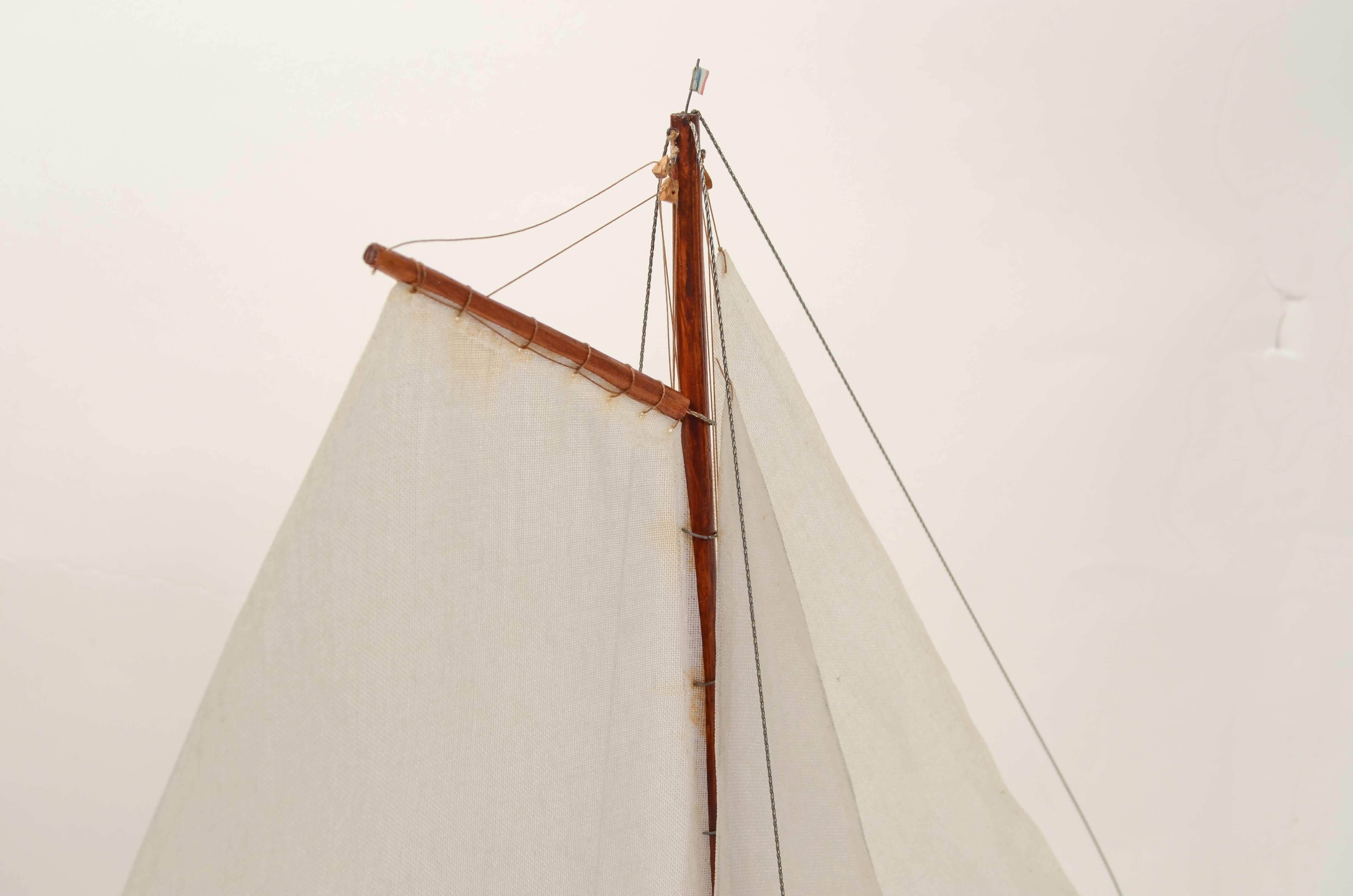 Modèle réduit du coupeur aurique San Nicolo de Carlo Sciarelli datant des années 1980 en vente 1