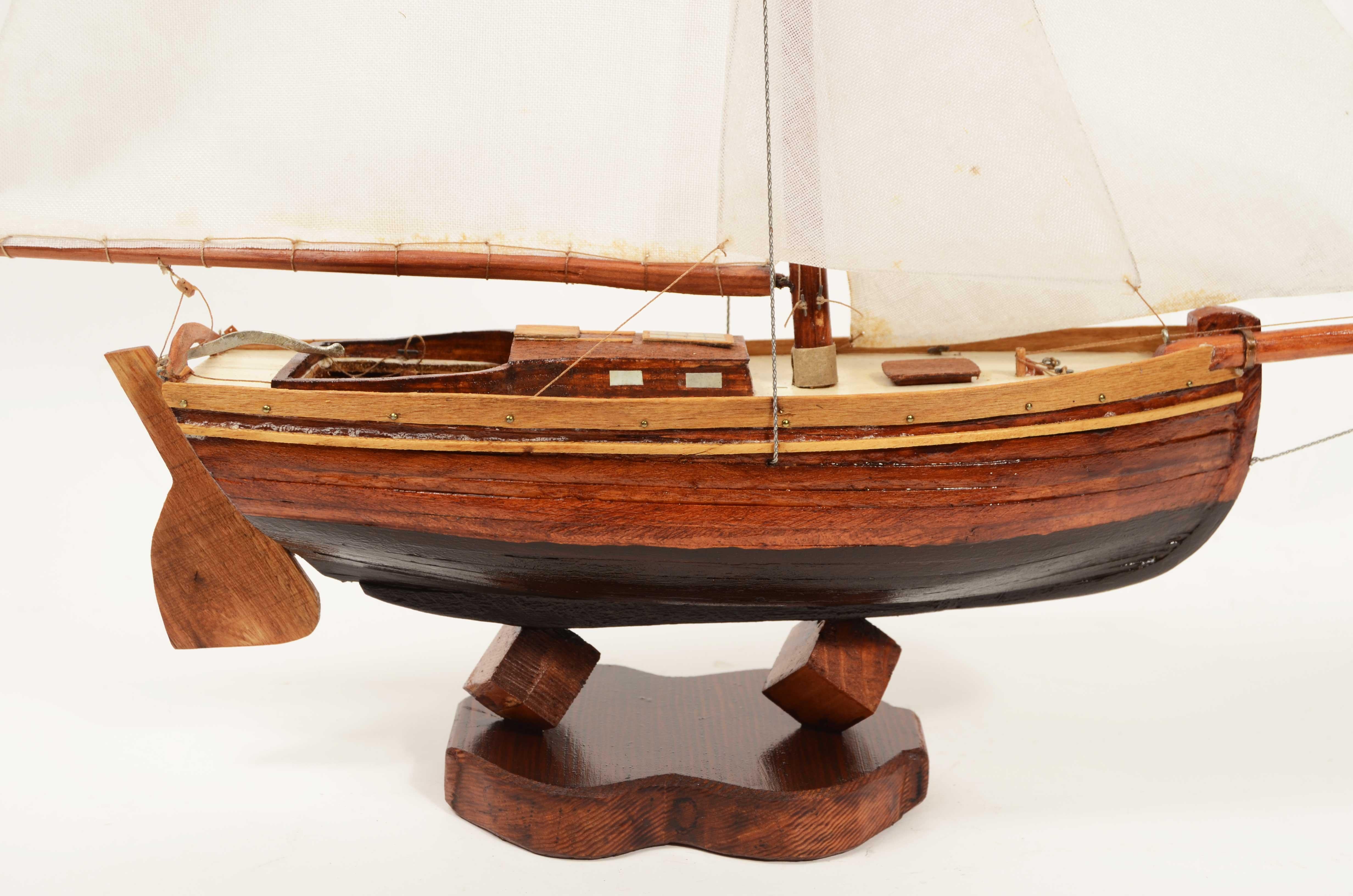 Modèle réduit du coupeur aurique San Nicolo de Carlo Sciarelli datant des années 1980 en vente 2