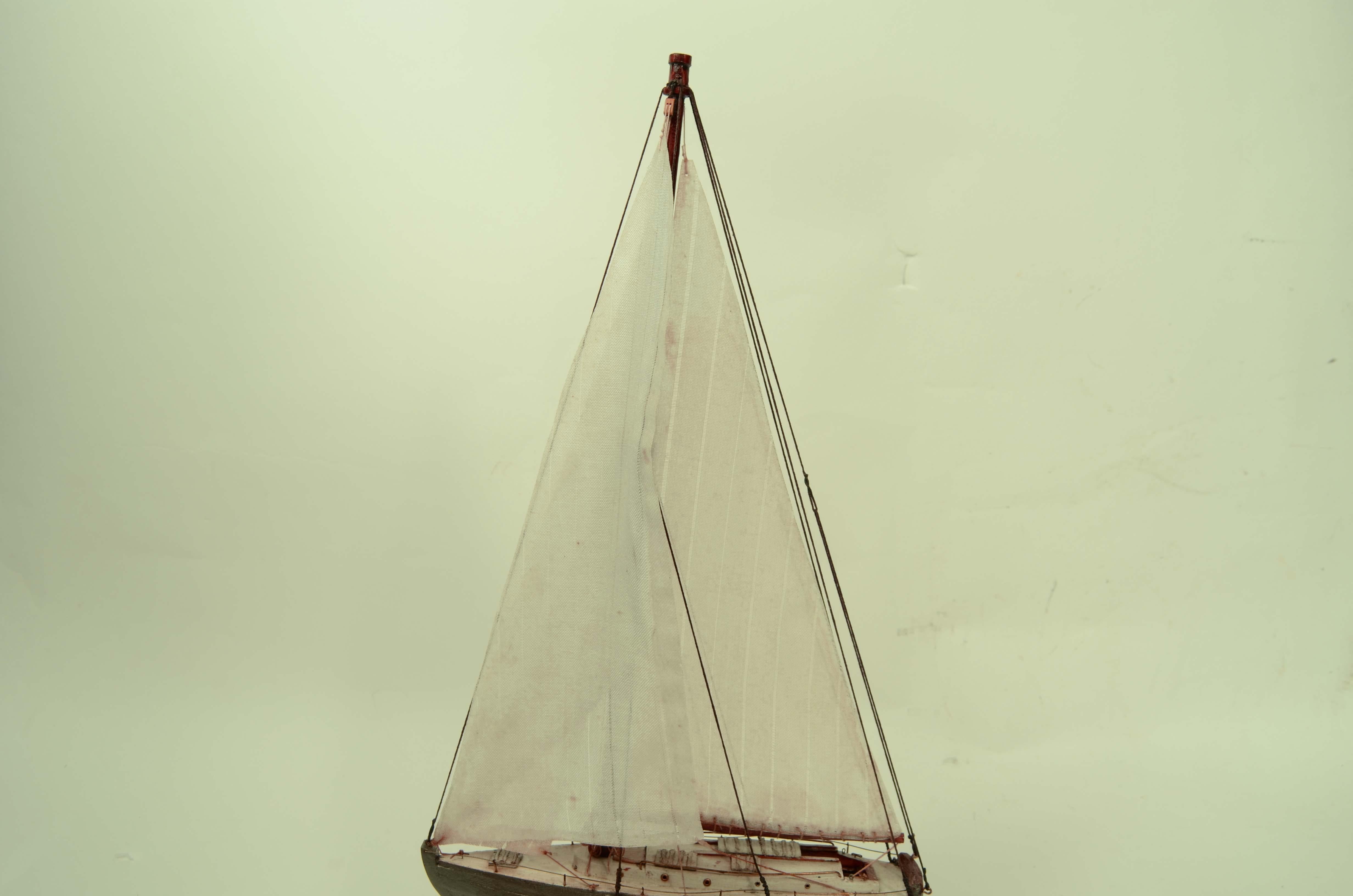 Modèle à l'échelle du Cutter Namar de Carlo Sciarelli réalisé dans les années 70 en vente 5