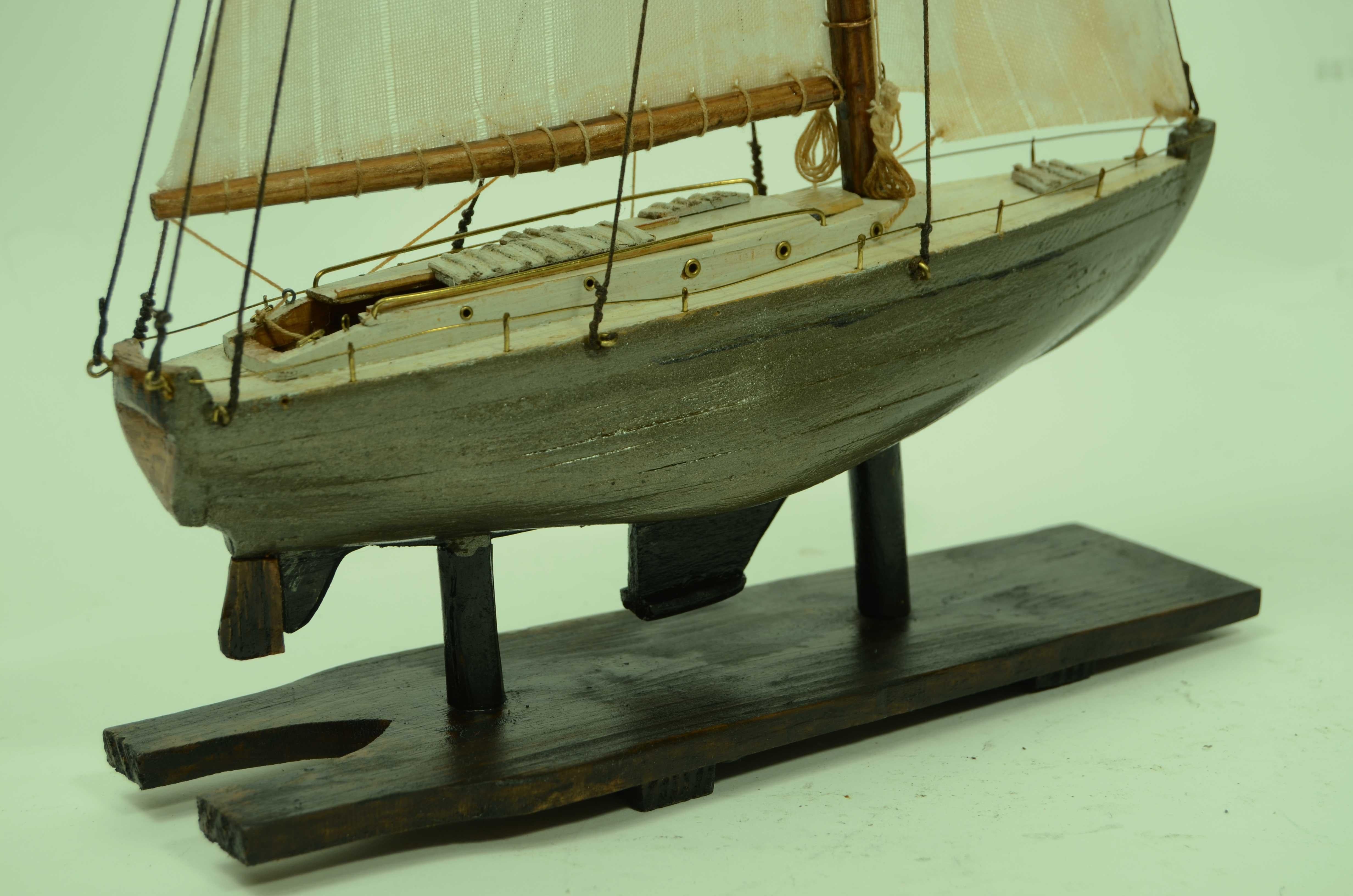 Modèle à l'échelle du Cutter Namar de Carlo Sciarelli réalisé dans les années 70 en vente 7