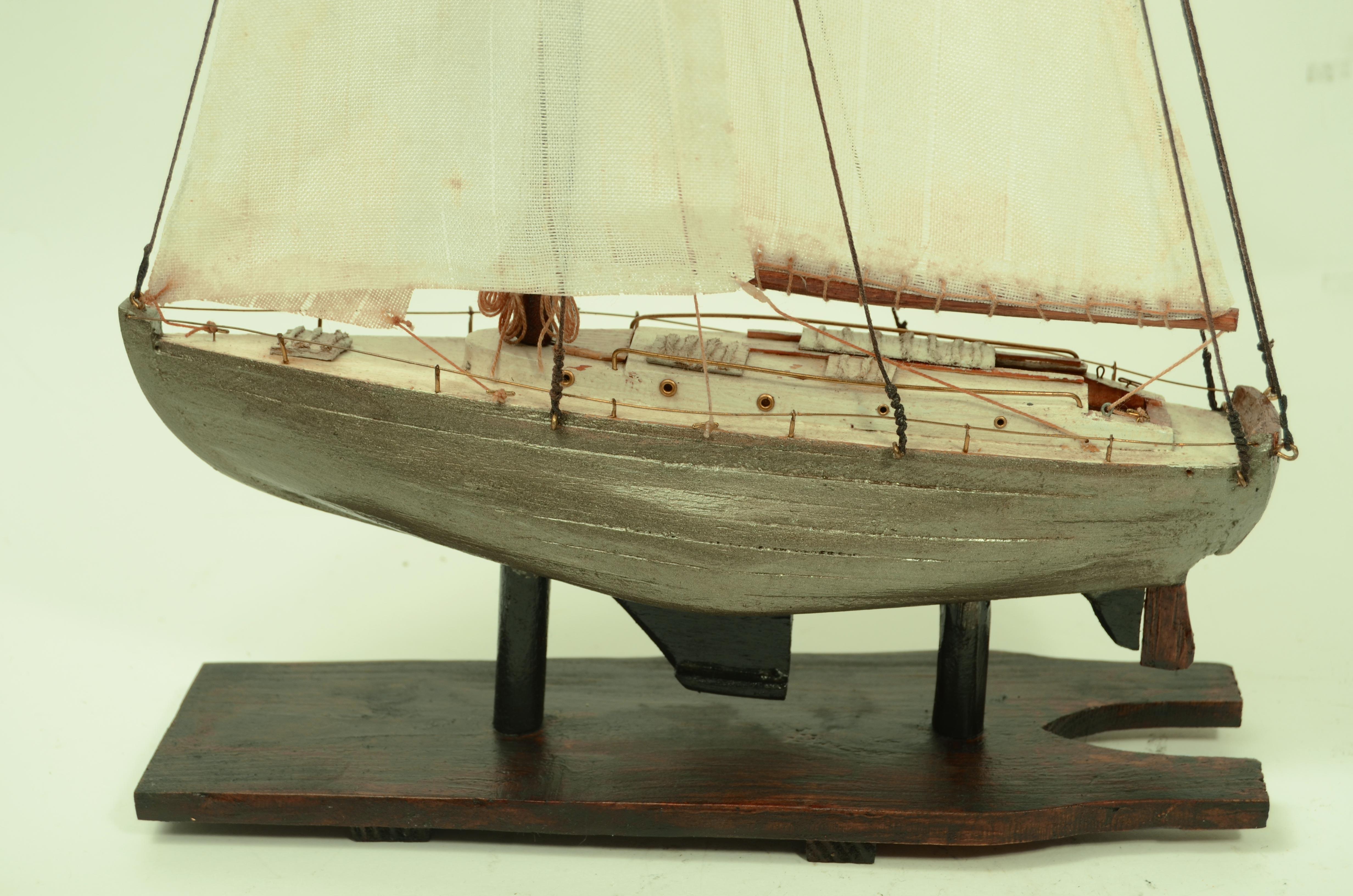 Modèle à l'échelle du Cutter Namar de Carlo Sciarelli réalisé dans les années 70 Bon état - En vente à Milan, IT