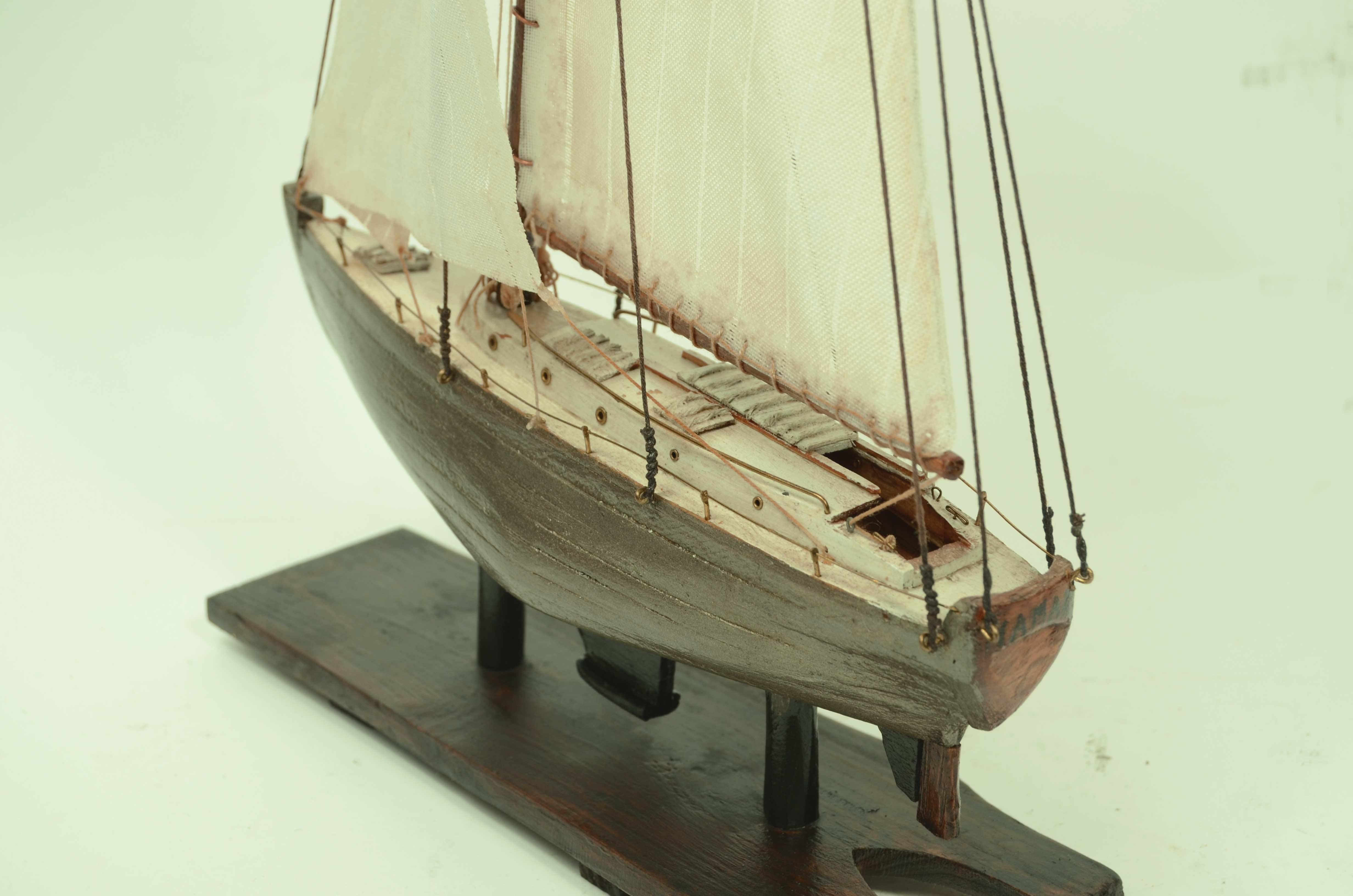 Fin du 20e siècle Modèle à l'échelle du Cutter Namar de Carlo Sciarelli réalisé dans les années 70 en vente