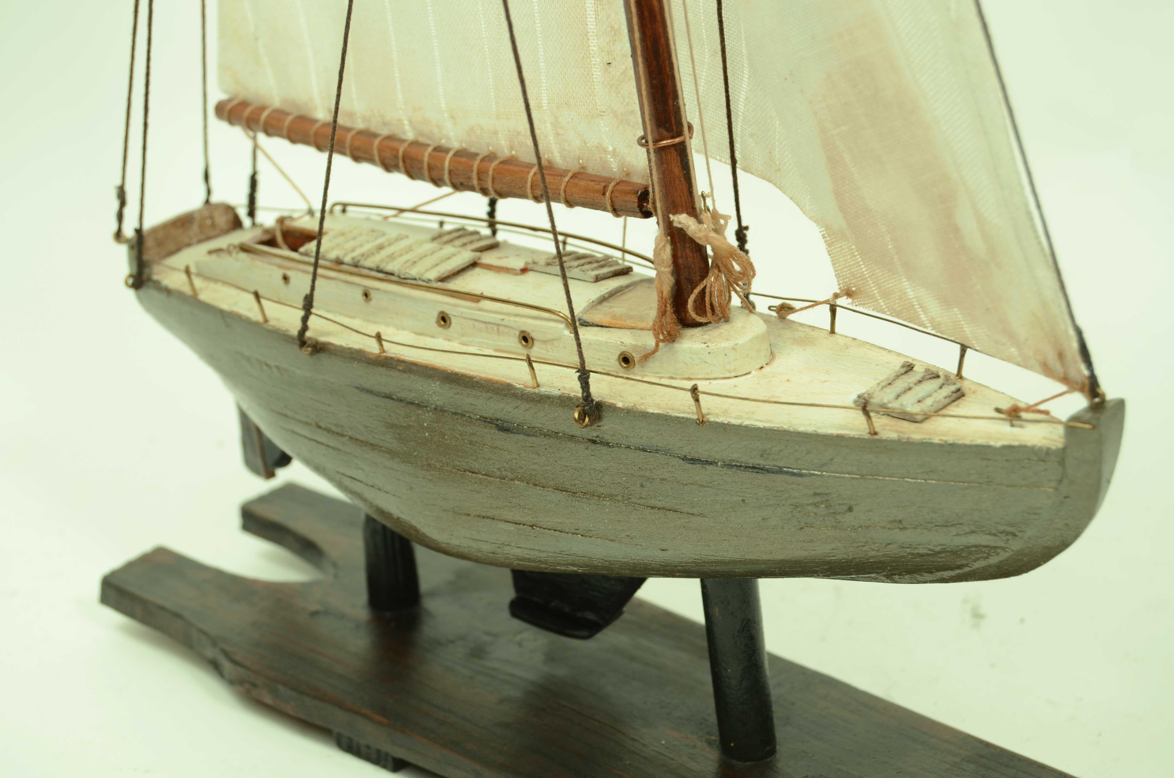 Modèle à l'échelle du Cutter Namar de Carlo Sciarelli réalisé dans les années 70 en vente 2