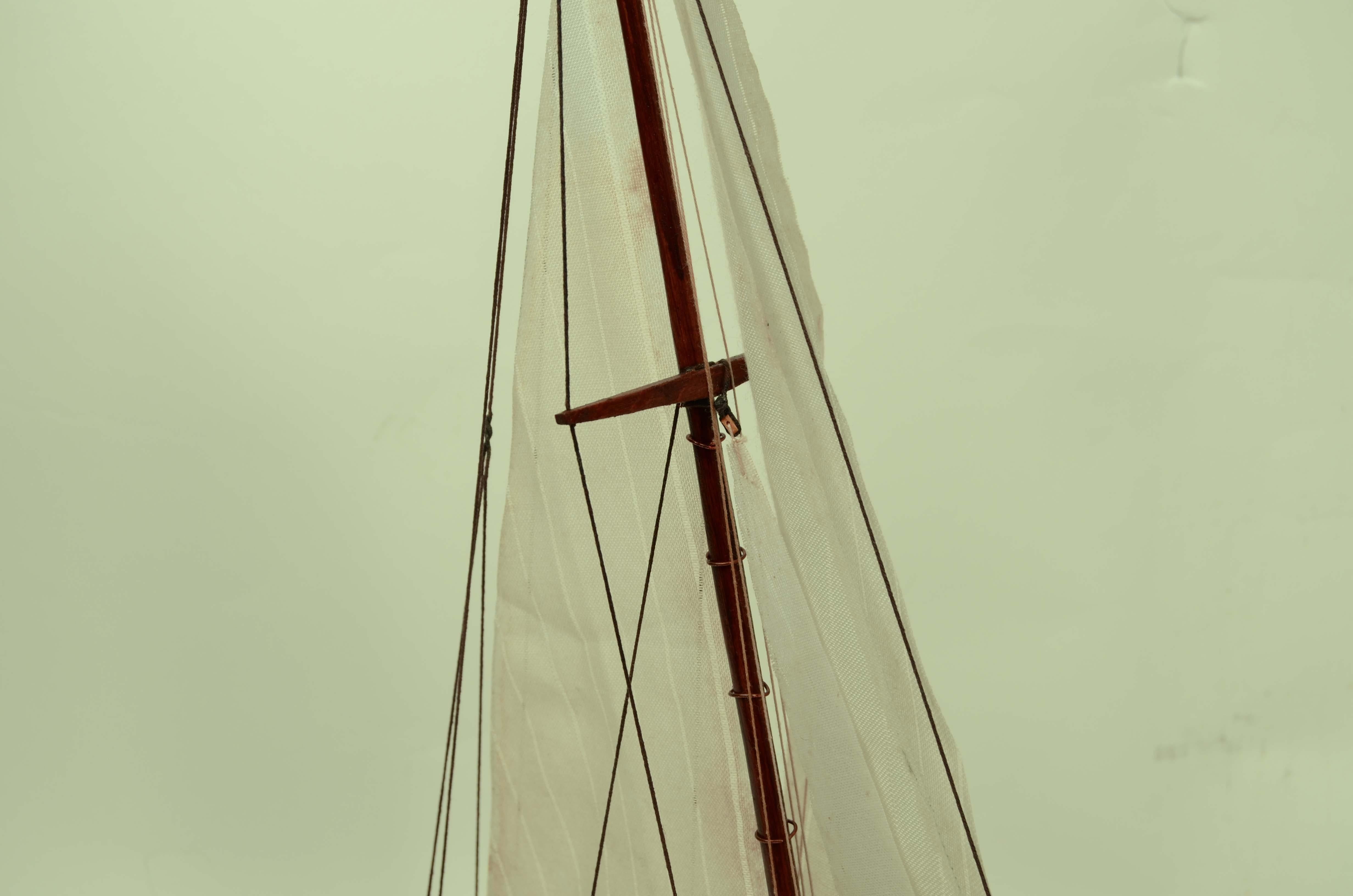 Modèle à l'échelle du Cutter Namar de Carlo Sciarelli réalisé dans les années 70 en vente 3