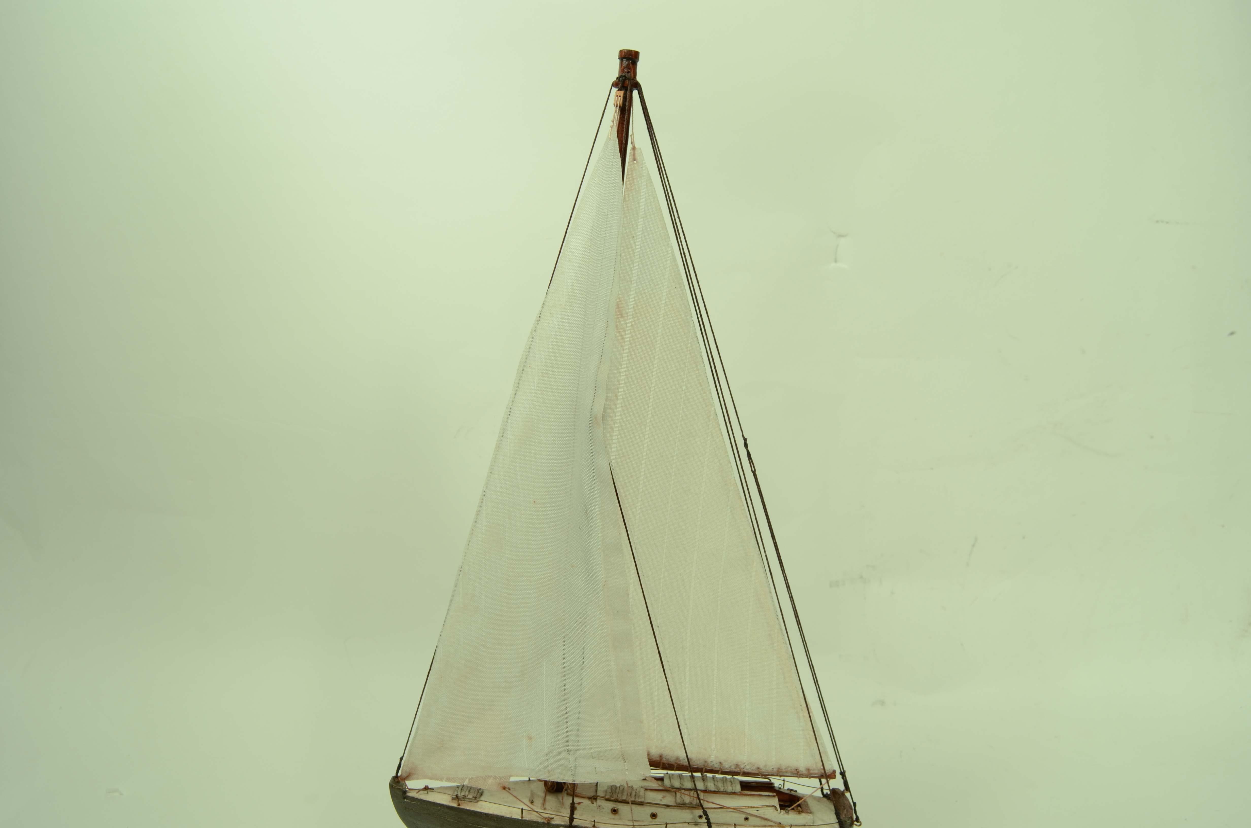 Modèle à l'échelle du Cutter Namar de Carlo Sciarelli réalisé dans les années 70 en vente 4