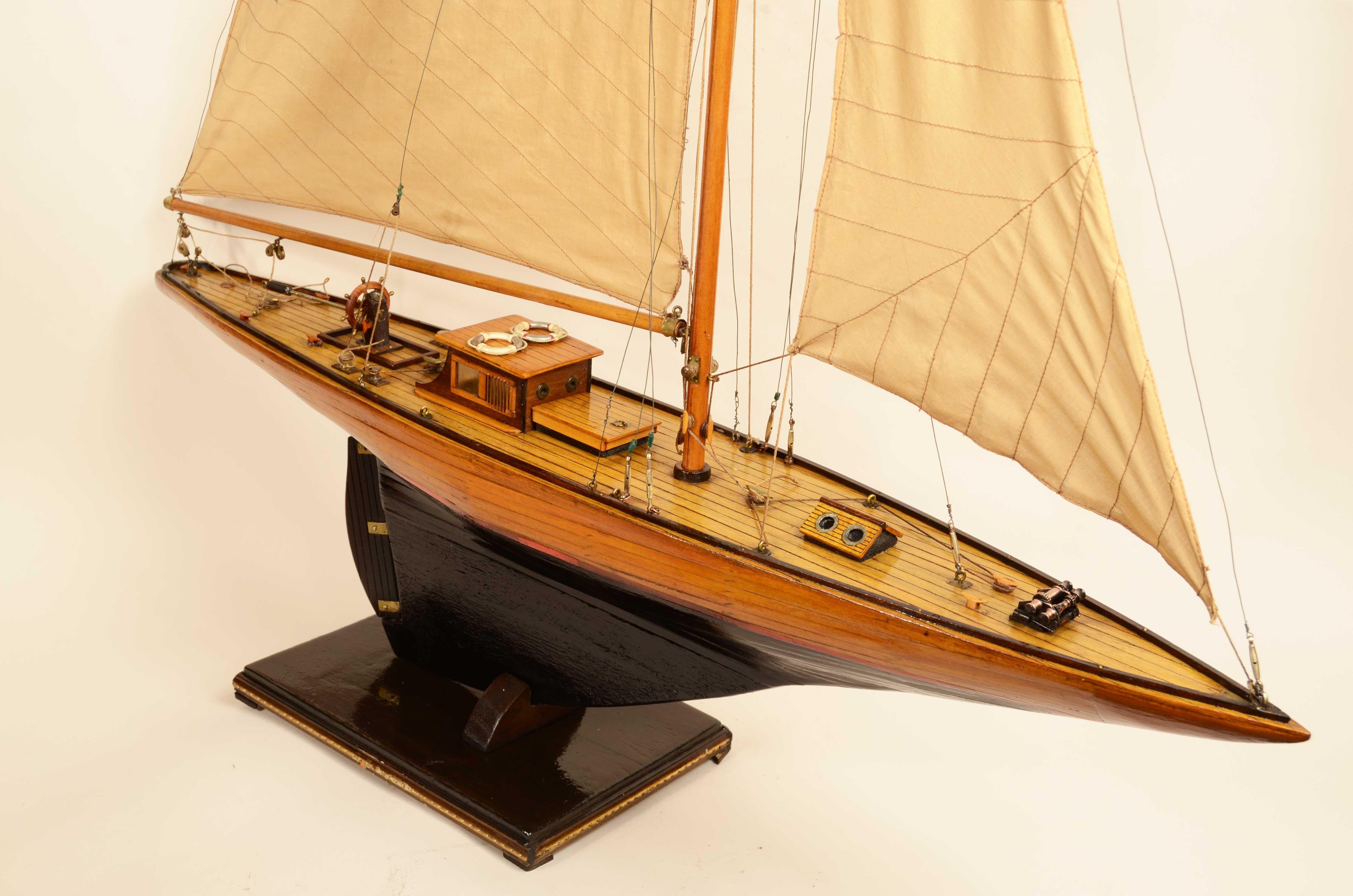 English scale model of recreational sloop with mainsail mast and jib  1930 For Sale 13
