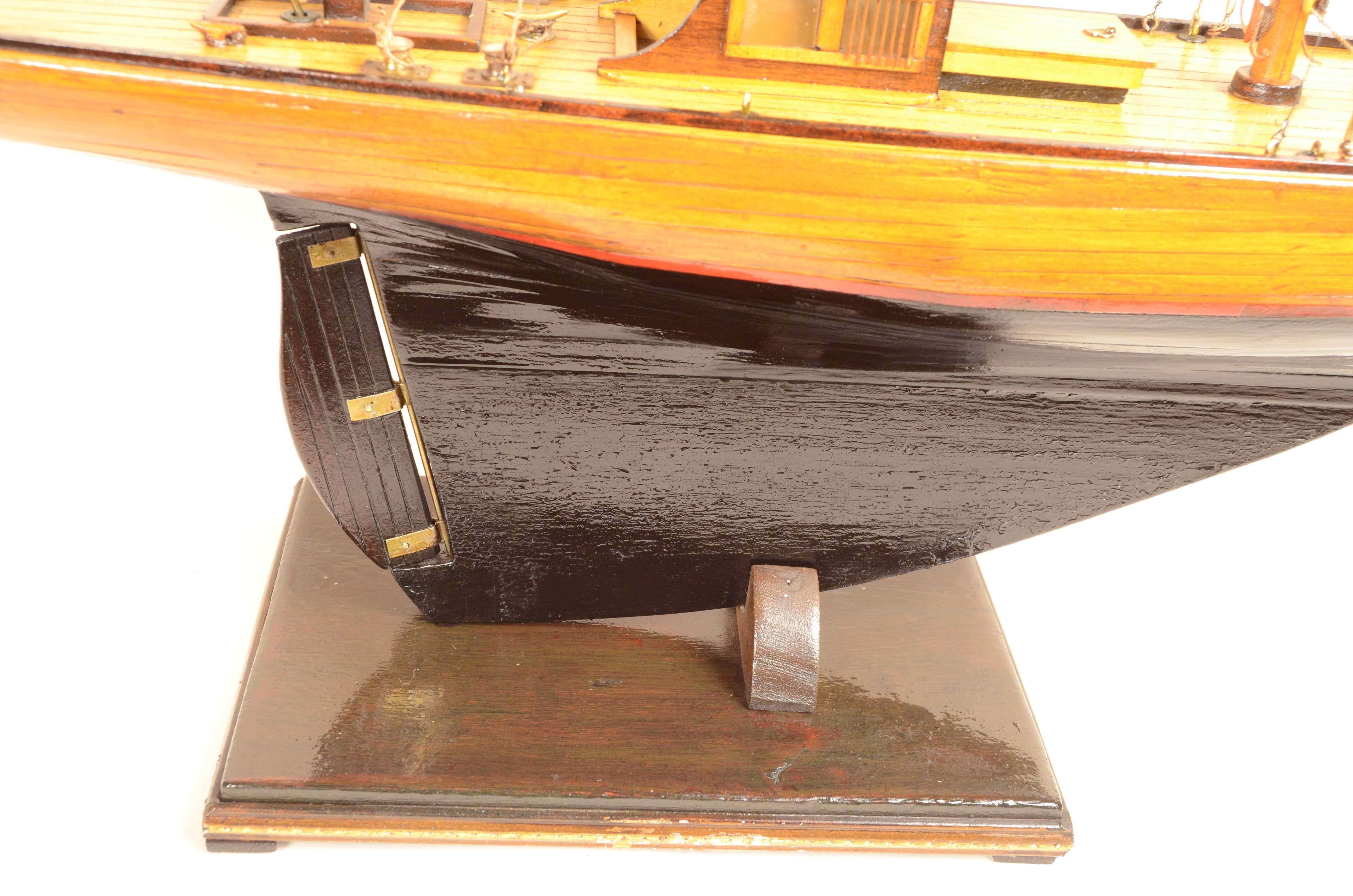 English scale model of recreational sloop with mainsail mast and jib  1930 For Sale 14