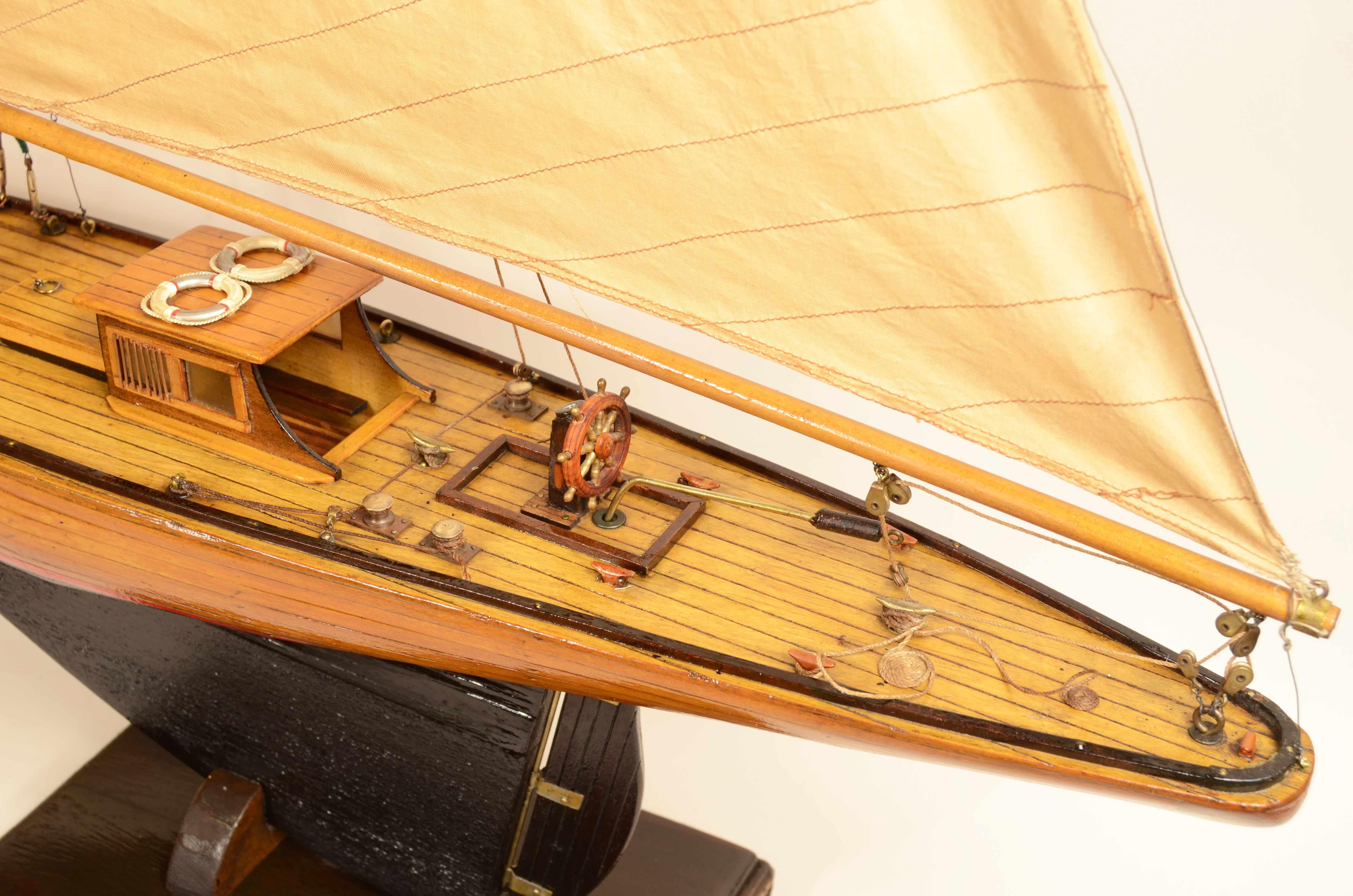 English scale model of recreational sloop with mainsail mast and jib  1930 For Sale 1