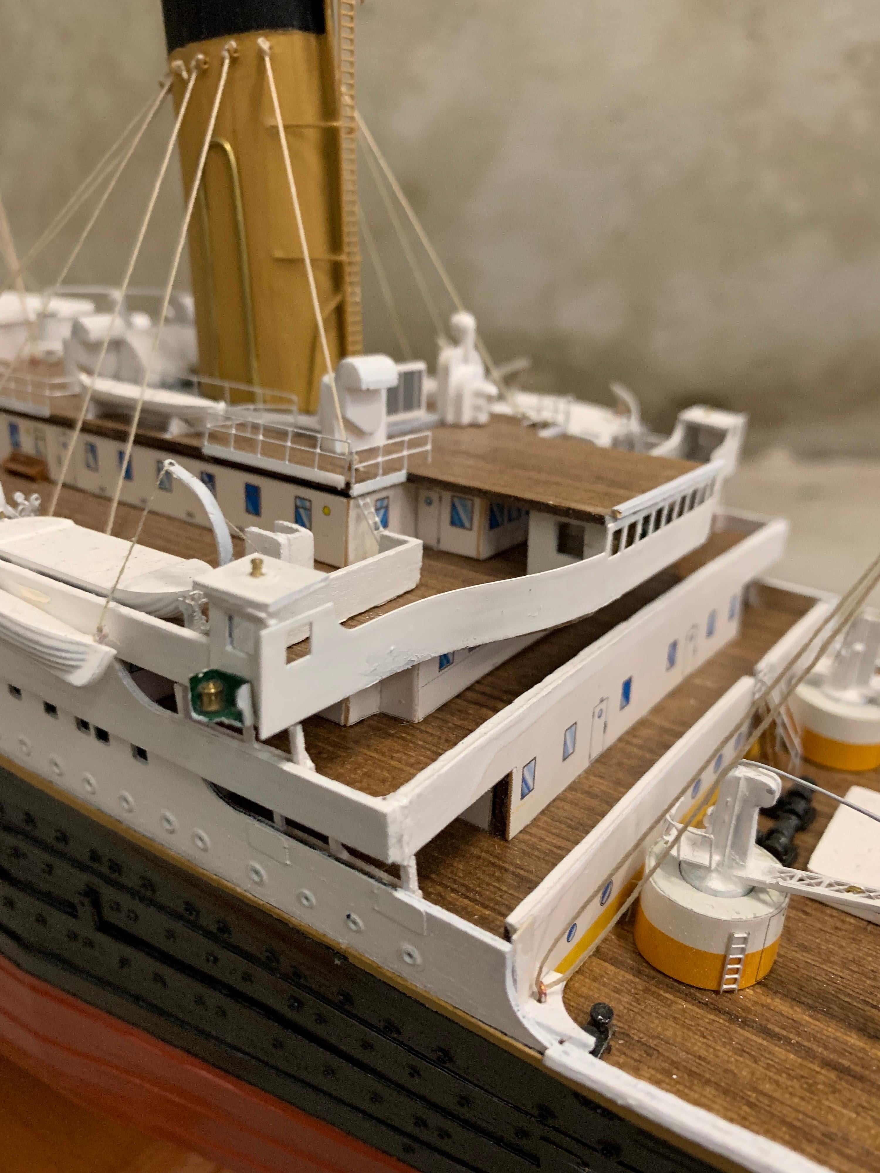 model ship titanic