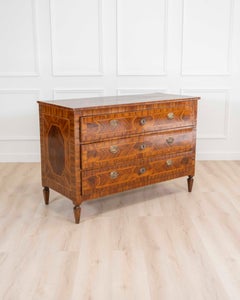 Modenese 18th-century Louis XVI walnut chest of drawers with various woods and i