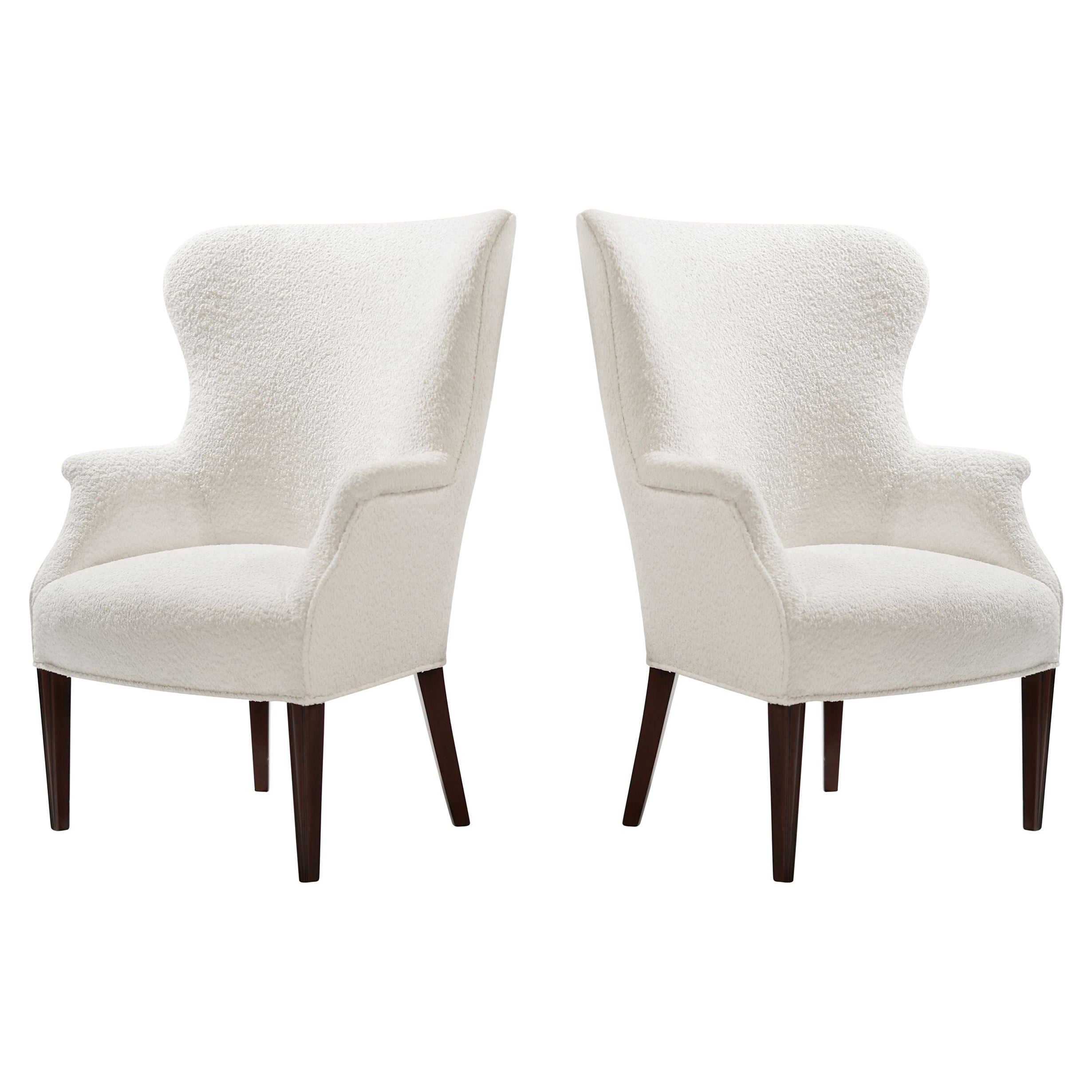 Sillas Wingback Modenistas en Bouclé, Años 50