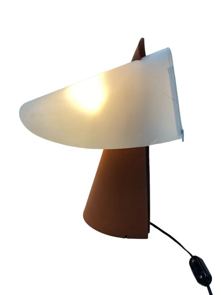 20ième siècle Moder Rare lampe 