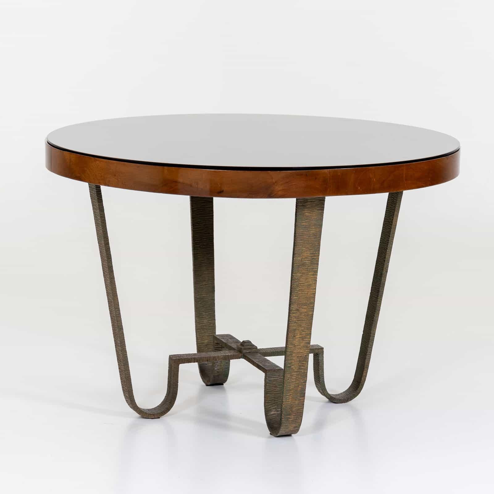 Italian Moderinst Dining Table In The Manner of Gio Ponti  For Sale
