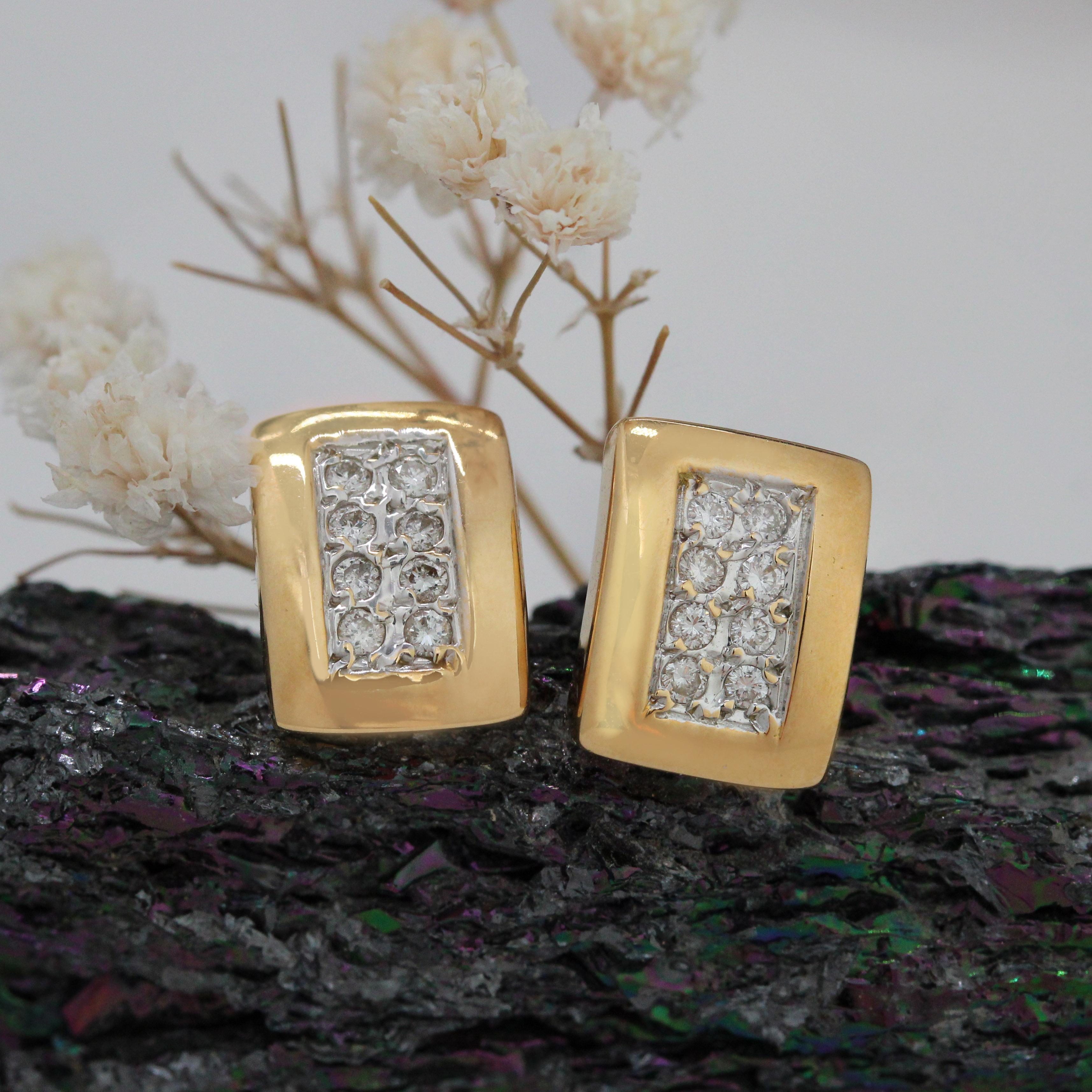 boucle d oreille clou or 18 carats