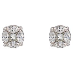 Modern 0.20 Carat 18 Karat White Gold Diamond Stud Earrings