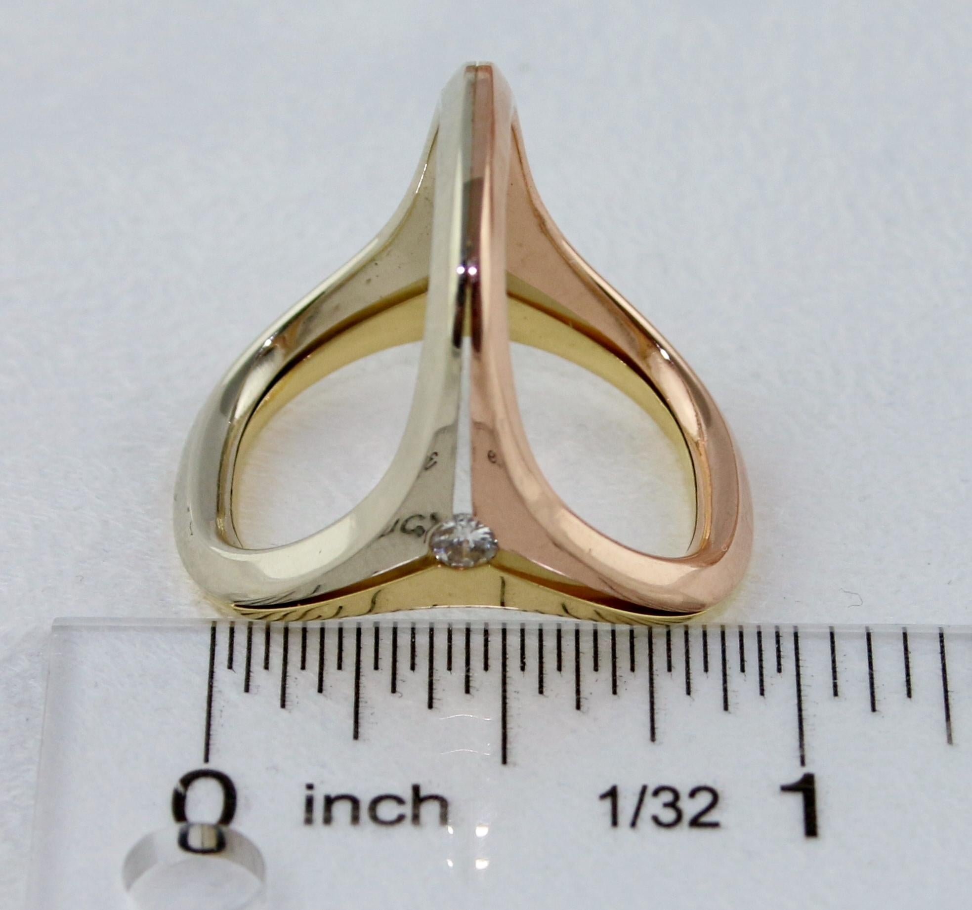 Modern 0.20 Carat Diamond Tri-Color Open Gold Ring For Sale 5