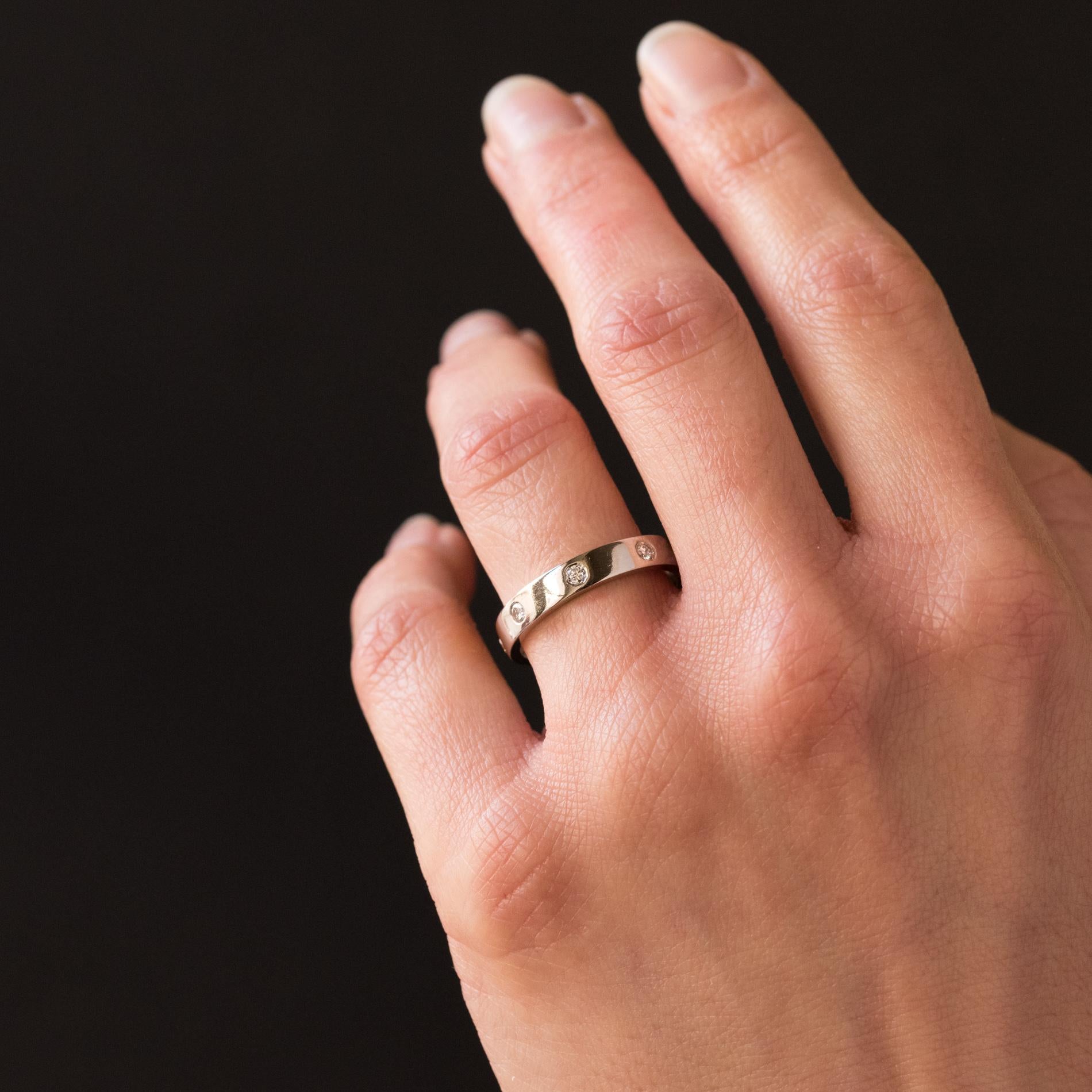 Women's Modern 0.24 Carat Diamond Platinum Band Wedding Ring For Sale
