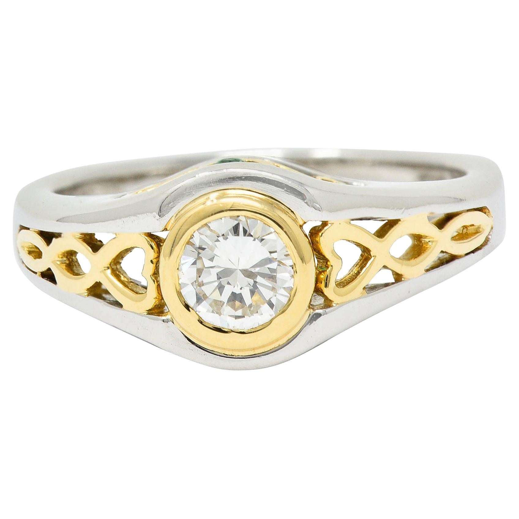 Modern 0.54 Diamond Emerald Platinum 18 Karat Gold Engagement Ring For Sale
