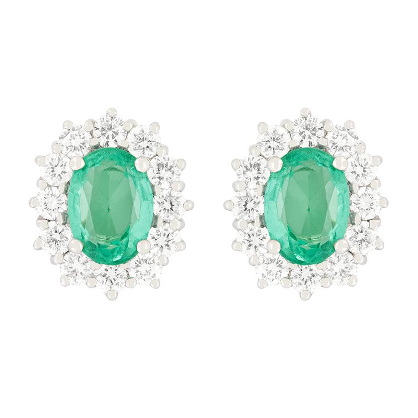 Taille ovale Modern 0.60ct Emerald and Diamond Cluster Earrings en vente