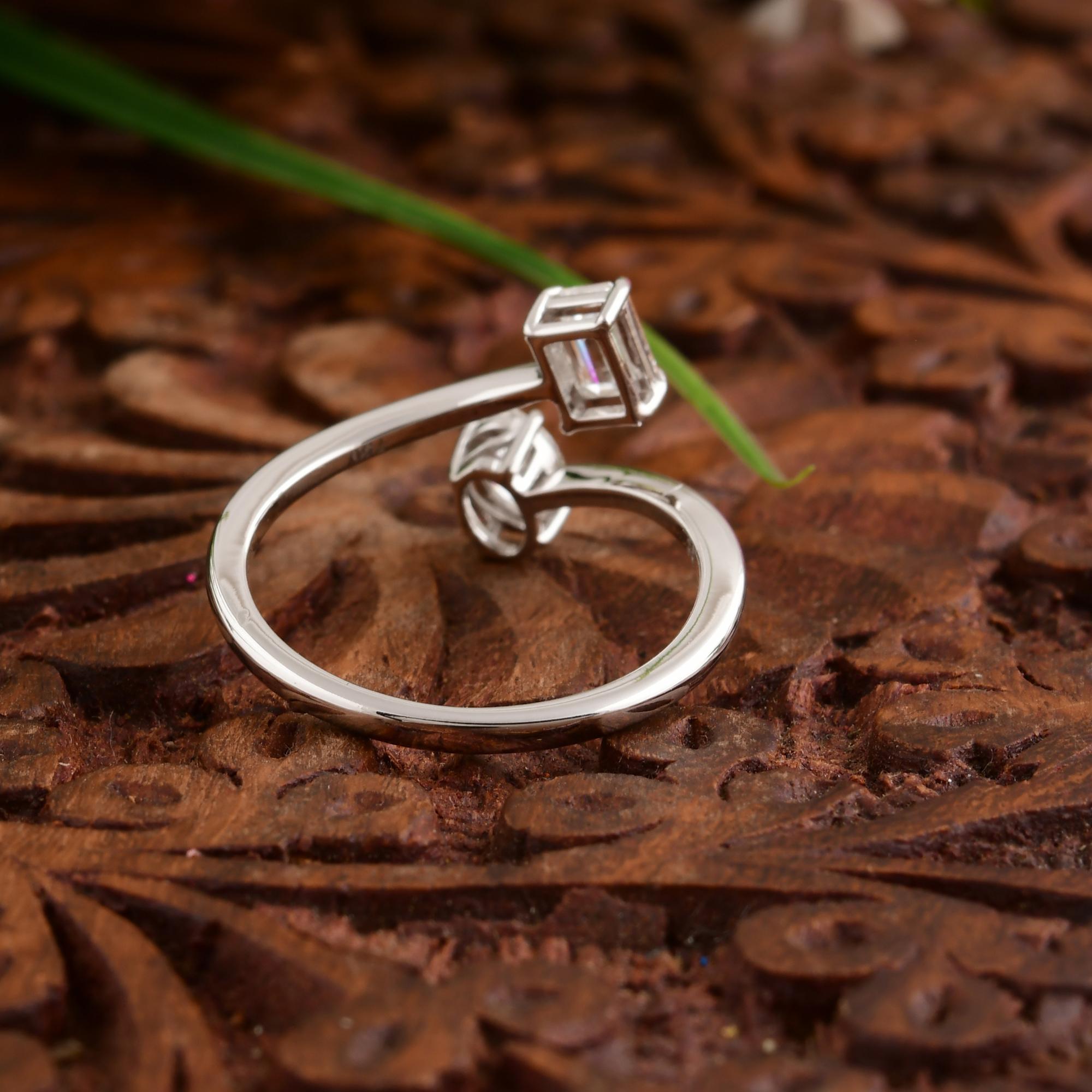 En venta: Anillo abierto moderno de diamantes SI/H de 0,62 quilates y oro blanco macizo de 18k  5