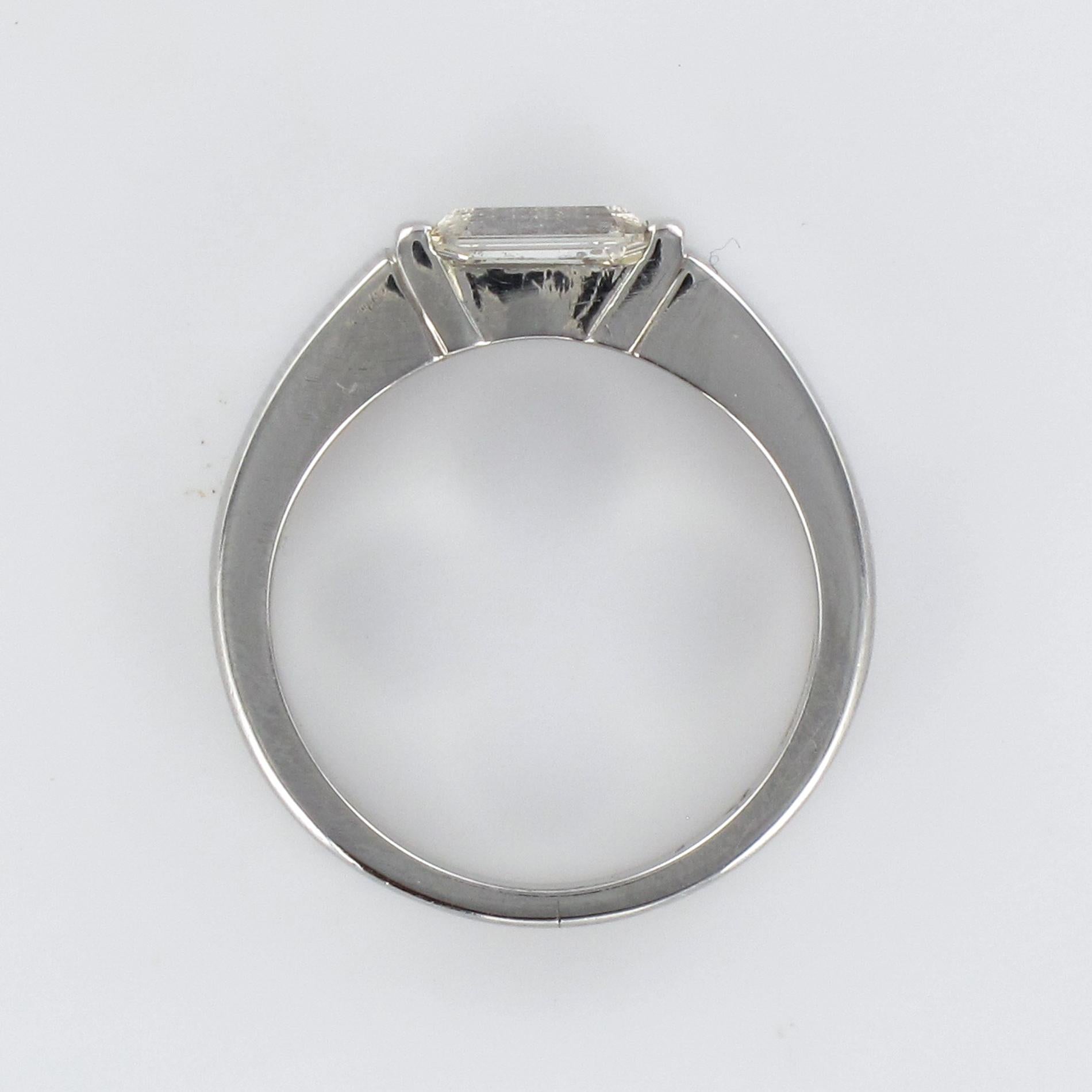 Modern 0.75 Carat Emerald-Cut Diamond Platinum Ring 9