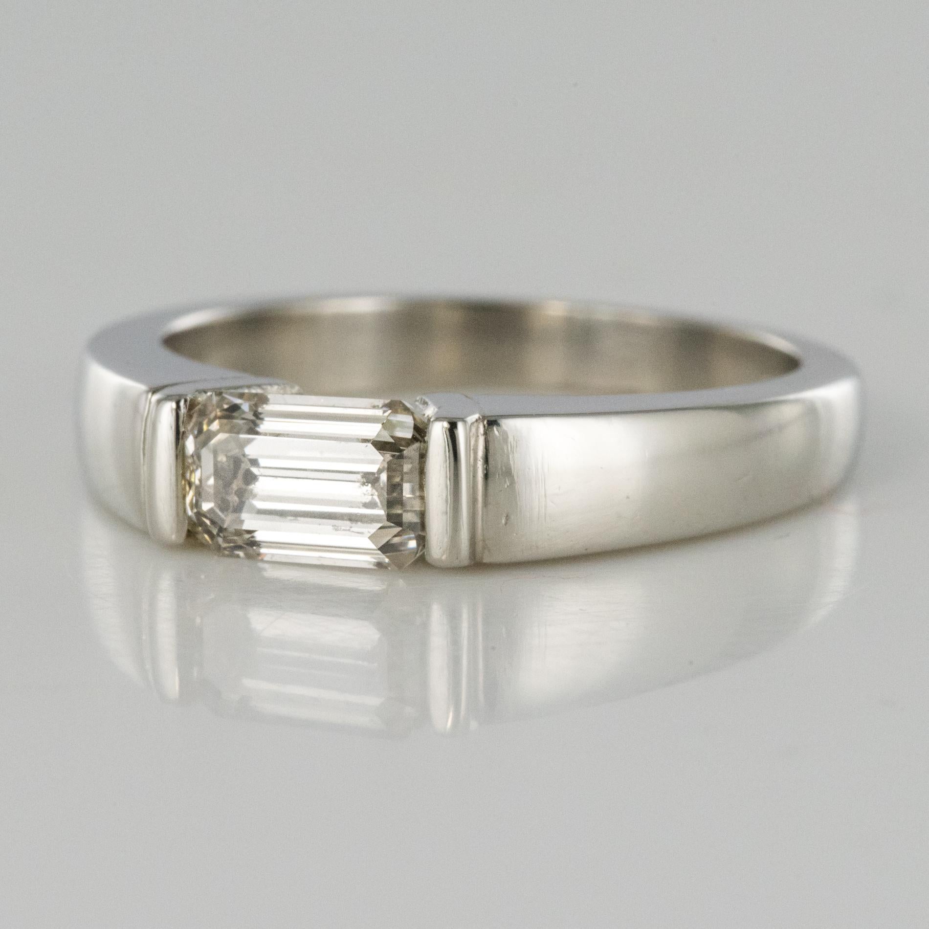 Modern 0.75 Carat Emerald-Cut Diamond Platinum Ring 1