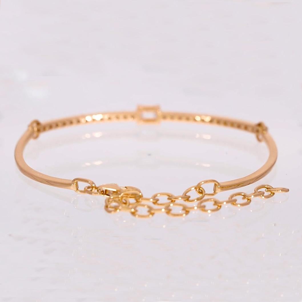 Bracelet moderne en or jaune 14 carats, 0,77 carat Emerald Cut SI/H Diamond en vente 1