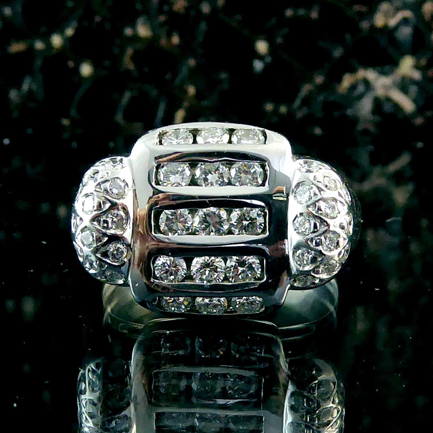 Round Cut Modern 0.83 Carat Diamond Cluster Ring, 18 Carat White Gold, Avant Guarde Design