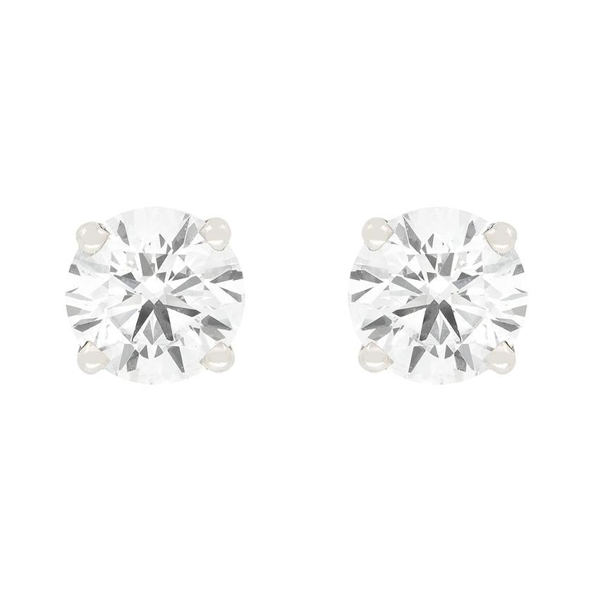 Taille brillant Modern 1.00ct Diamond Stud Earrings en vente