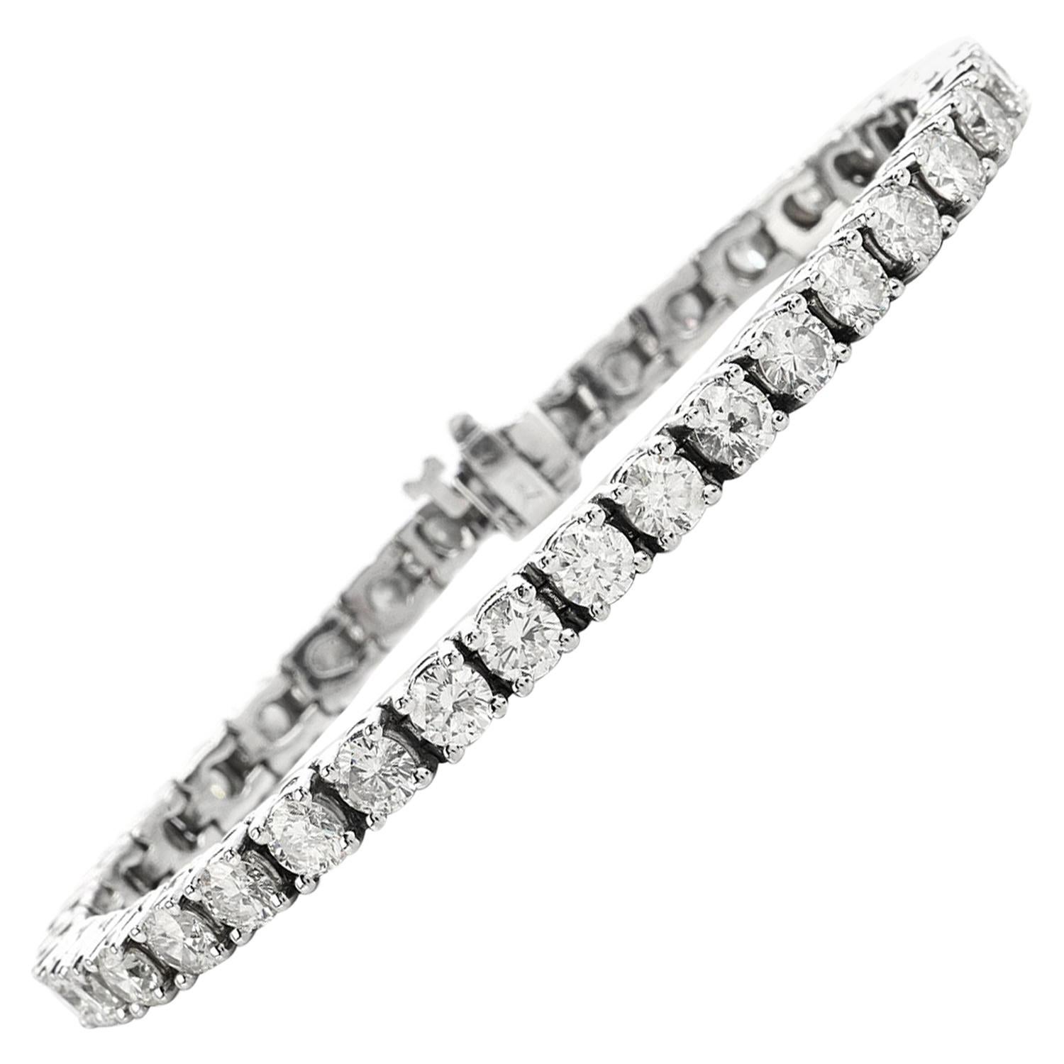 Modern 10.20 Carats Diamond 18K White Gold Tennis Bracelet