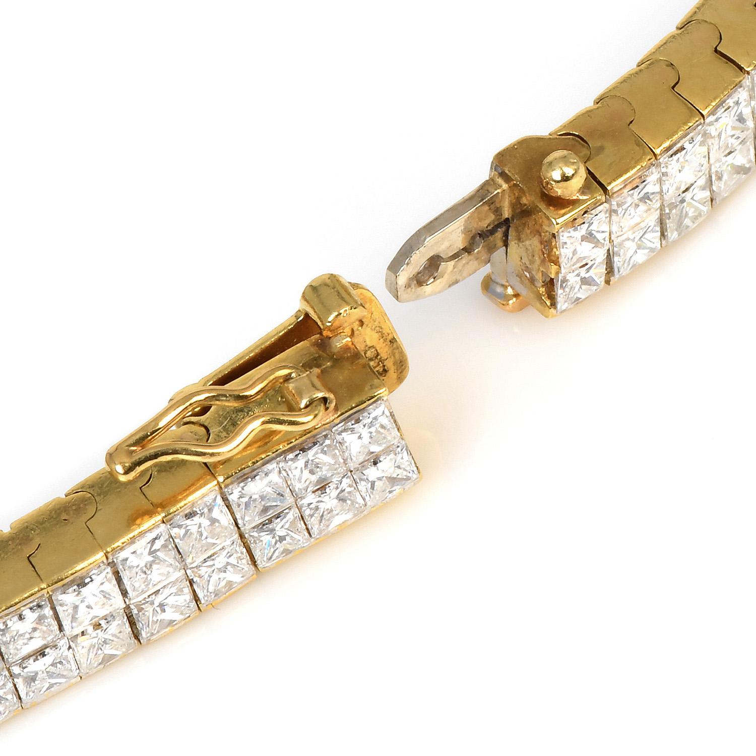 Modern 10.50 Carats Princess Cut Diamond 18K Yellow Gold Tennis Link Bracelet In Excellent Condition In Miami, FL