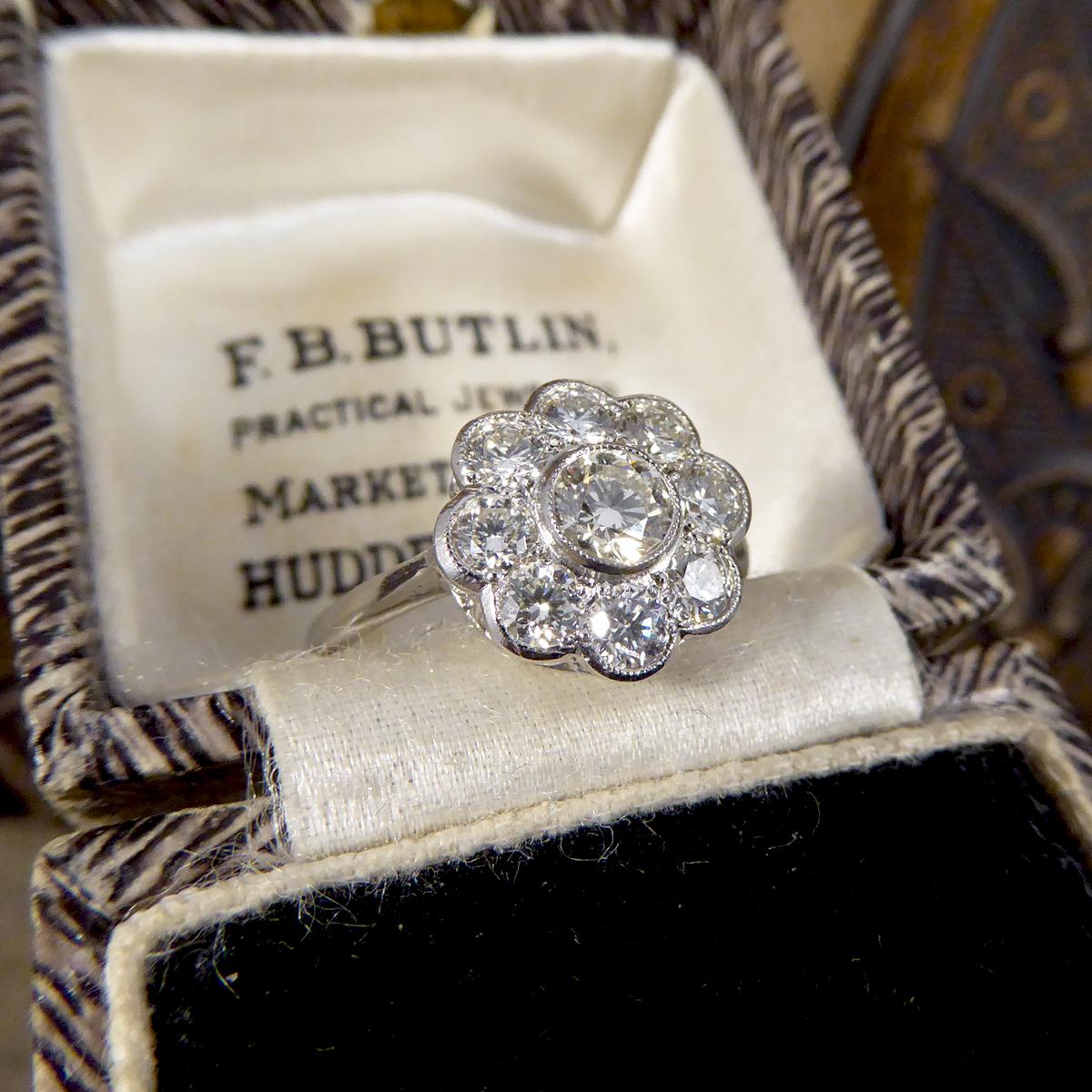 Modern 1.05 Carat Diamond set Daisy Cluster Ring in Platinum 3