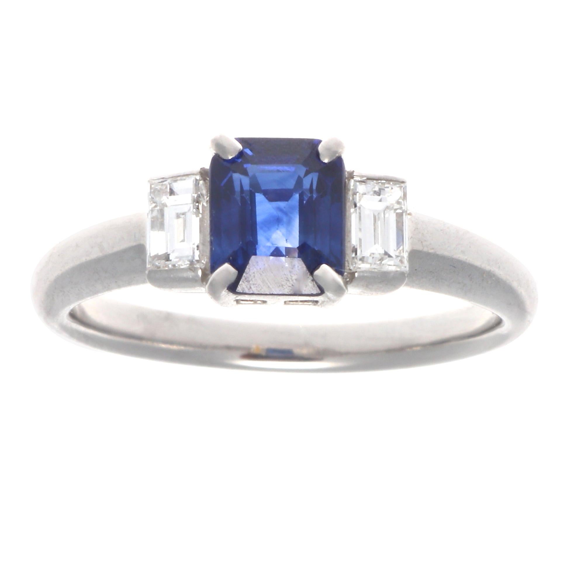 Modern 1.06 Carat Sapphire Diamond Platinum Ring