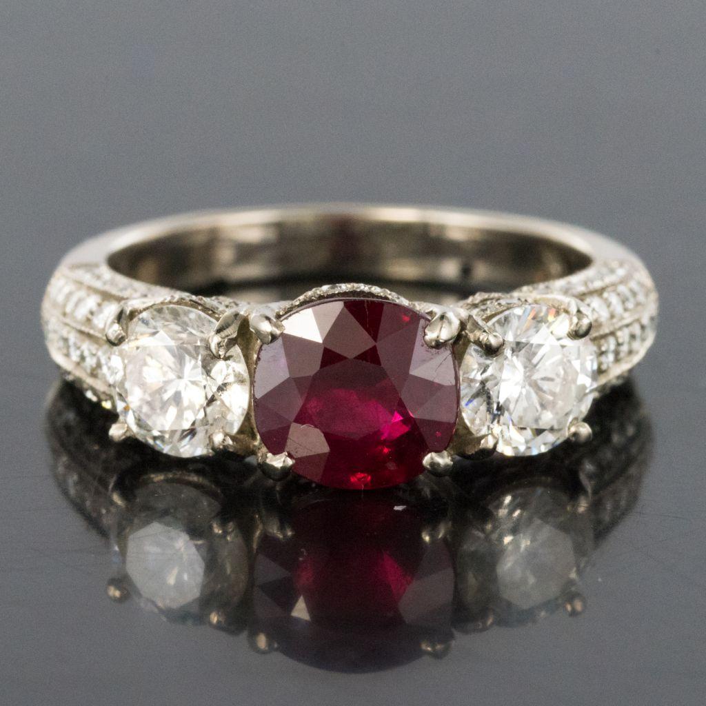 New Modern 1.07 Carat Ruby 1.17 Carat Diamond White Gold Ring For Sale 8