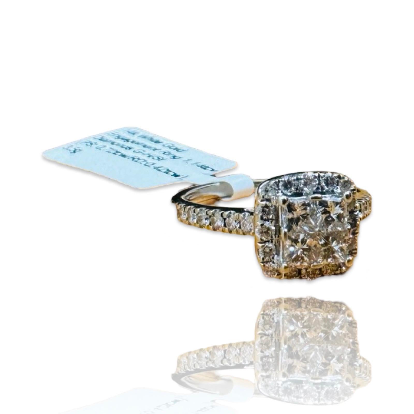 Bague de fiançailles moderne en or blanc 14 carats avec diamants de 1,14 carat Excellent état - En vente à Miami, FL