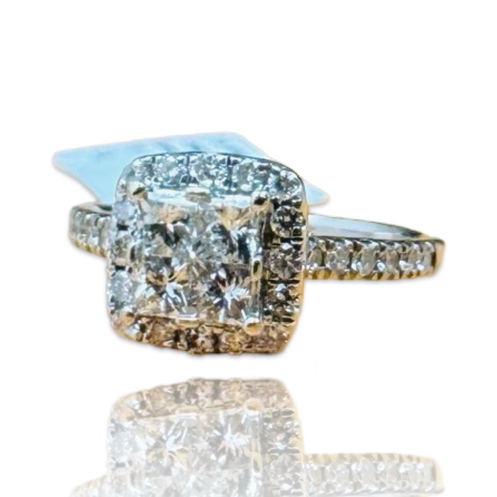 Bague de fiançailles moderne en or blanc 14 carats avec diamants de 1,14 carat Pour femmes en vente