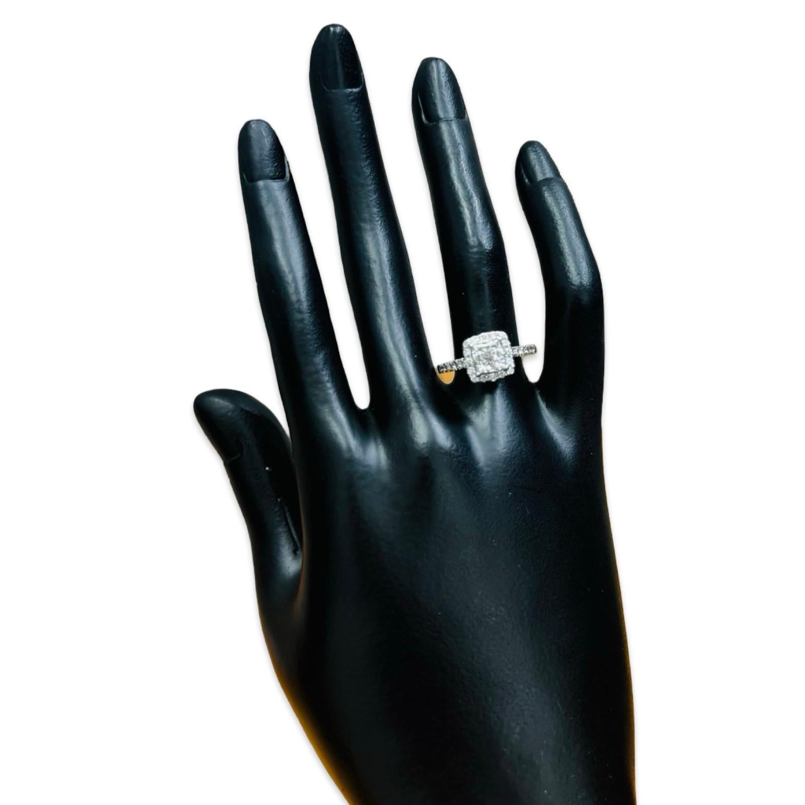 Bague de fiançailles moderne en or blanc 14 carats avec diamants de 1,14 carat en vente 2