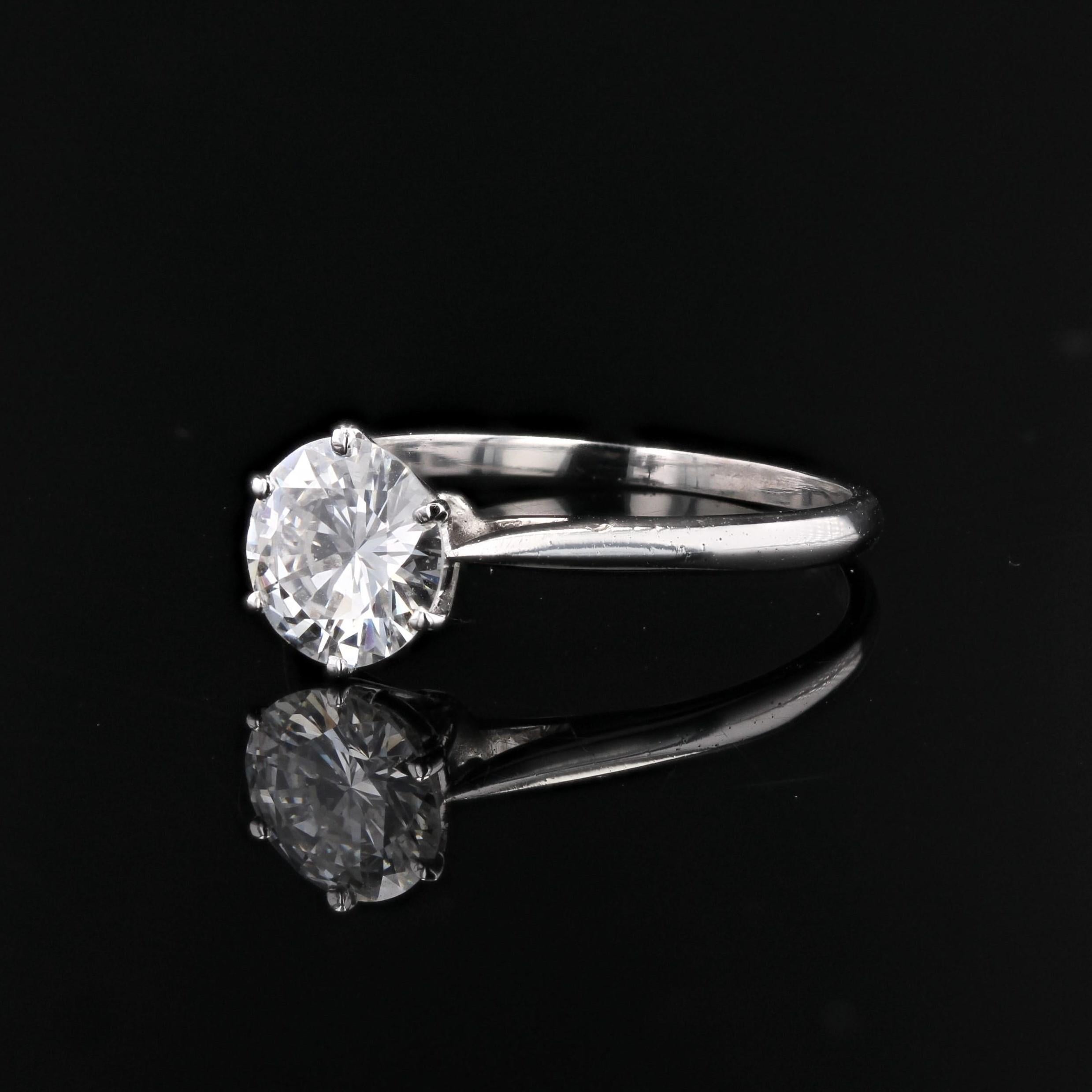 Moderno anello solitario in oro bianco 18 carati con diamante da 1,21 carati E.VS1 in vendita 2